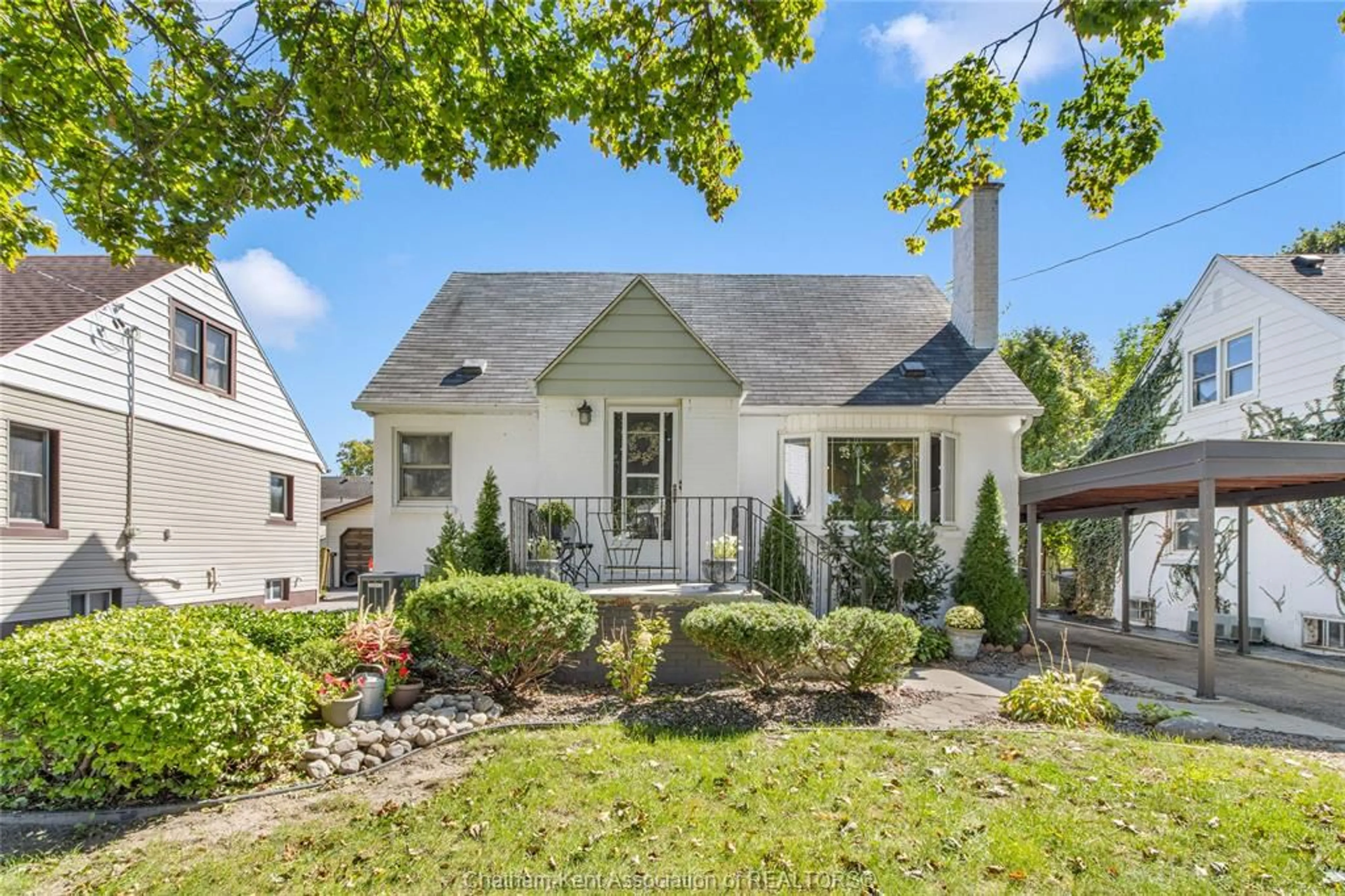 Unknown for 32 KERR Ave, Chatham Ontario N7M 1B7