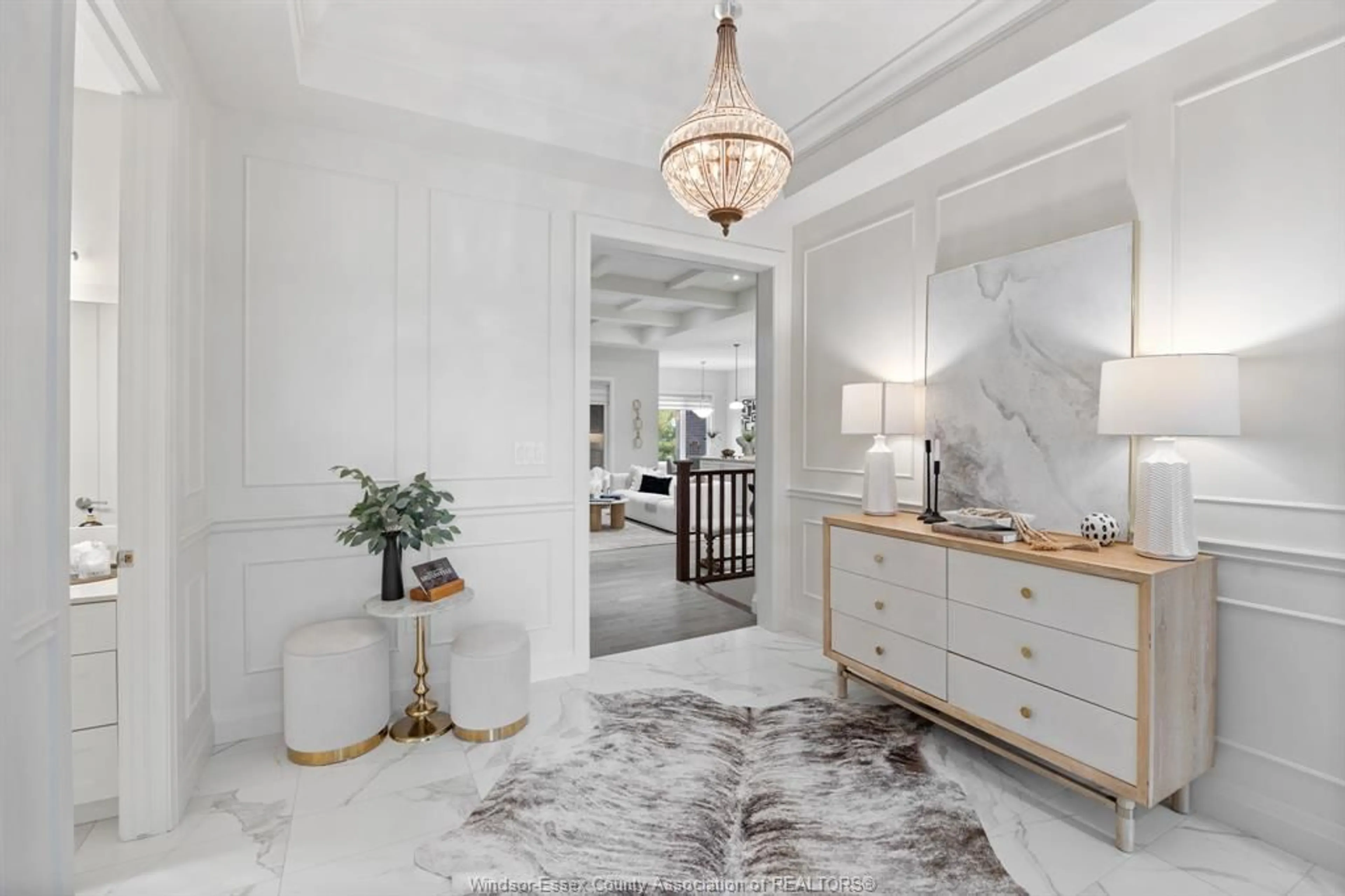 Indoor entryway for 6185 Forest Trail Cres, LaSalle Ontario N9H 0E6