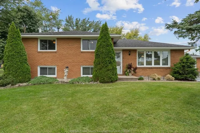 3724 Concession Rd, Amherstburg 2