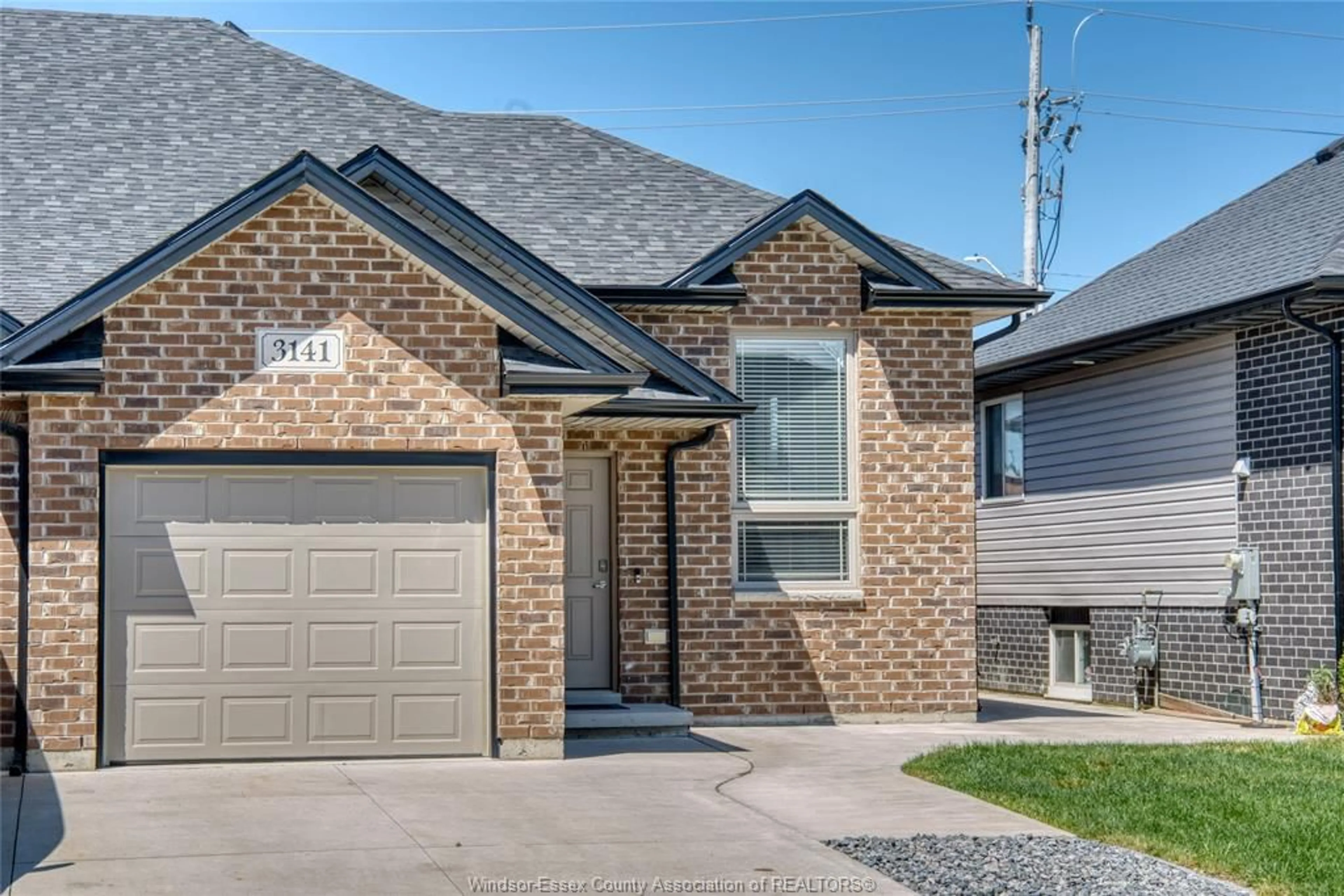 Home with brick exterior material, street for 3141 VIOLA Cres, Windsor Ontario N8N 0A2