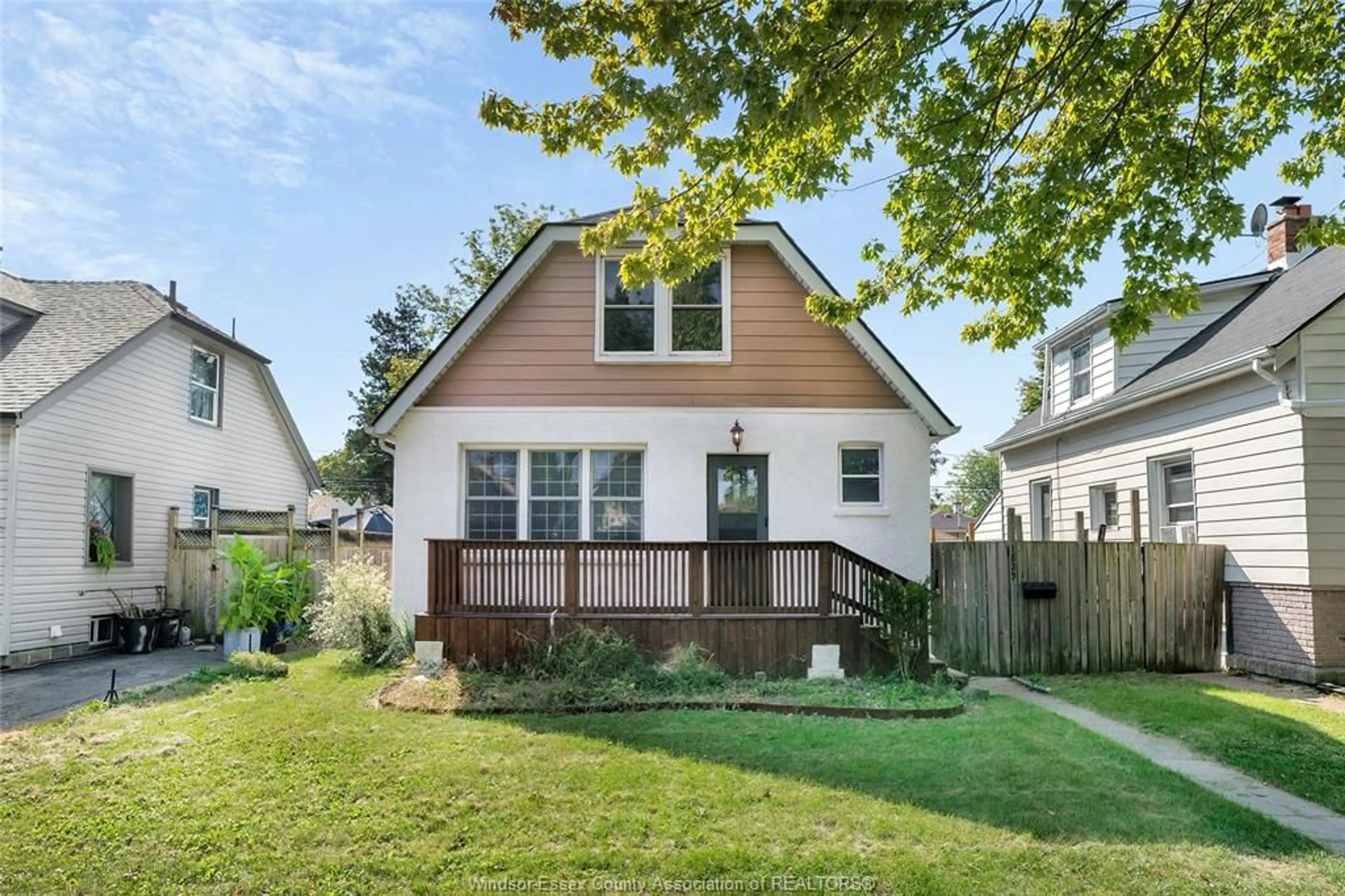 Home with brick exterior material, street for 1825 WINDERMERE, Windsor Ontario N8W 2S3