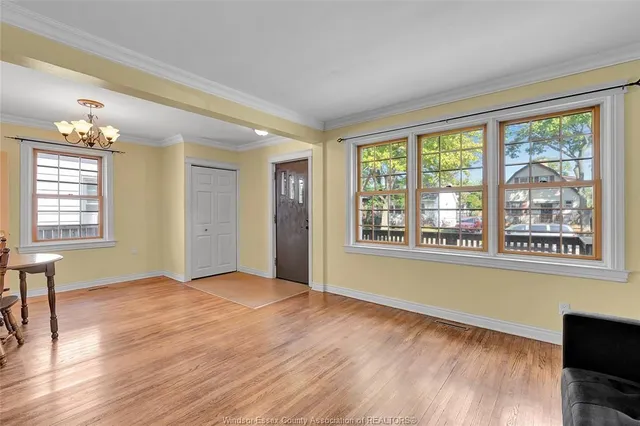 1825 WINDERMERE, Windsor 5
