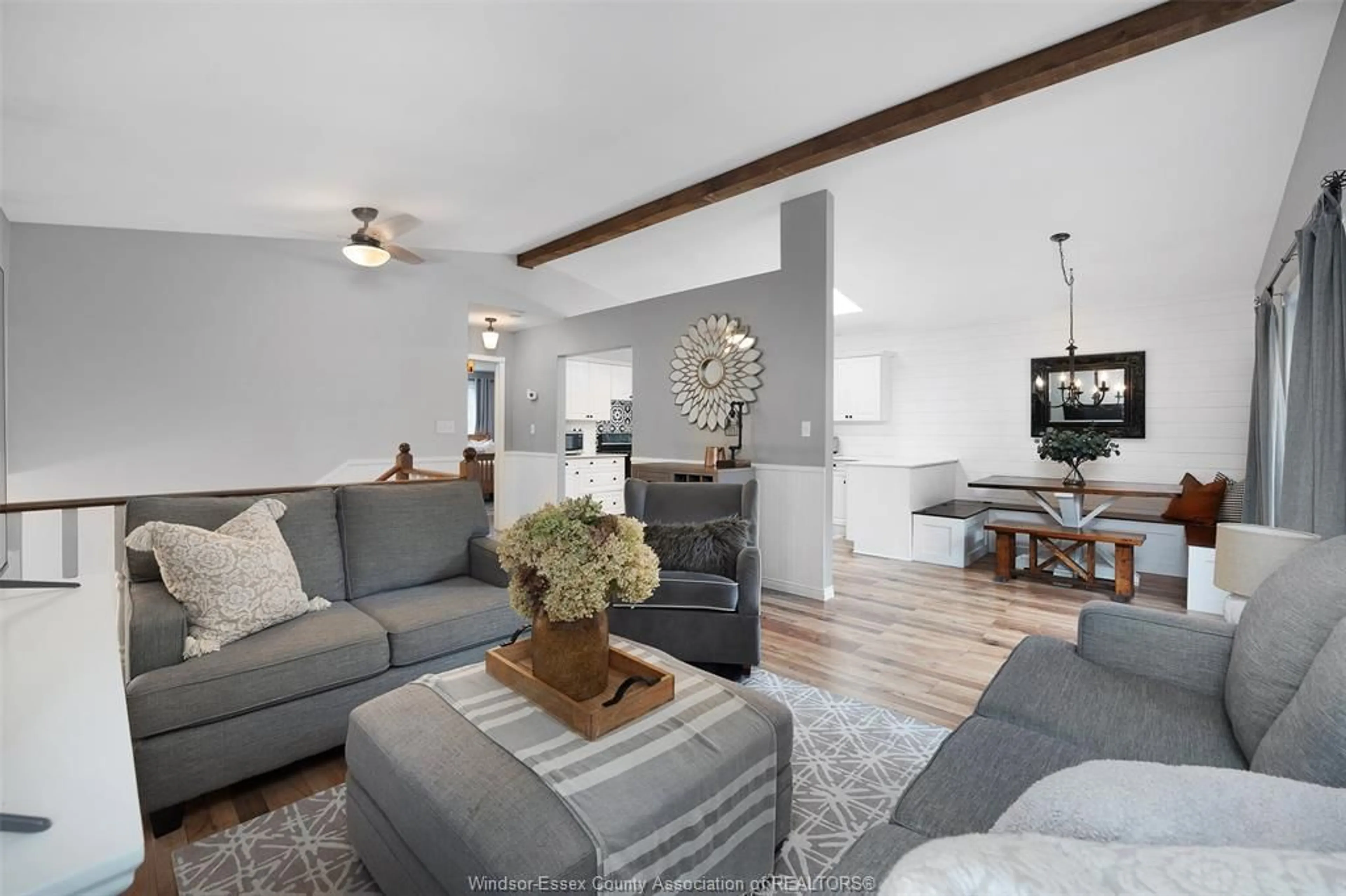 Living room with furniture, unknown for 856 LAWNDALE Ave, Kingsville Ontario N9Y 3Y8