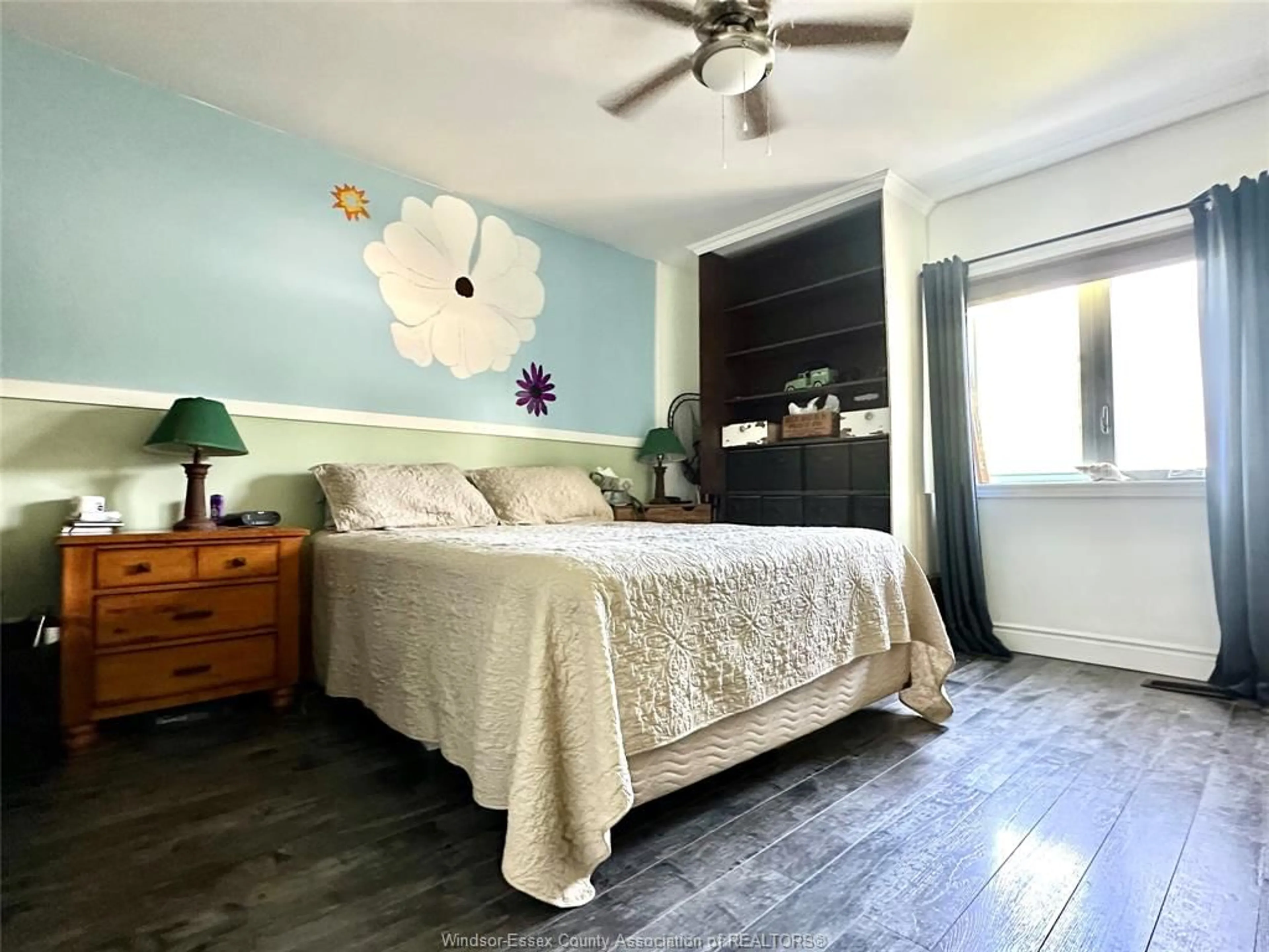 Bedroom with bed, wood/laminate floor for 3100 LAKESHORE RD 303, Lakeshore Ontario N0R 1N0