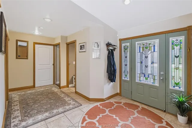 931 Charing Cross Rd, Chatham 3