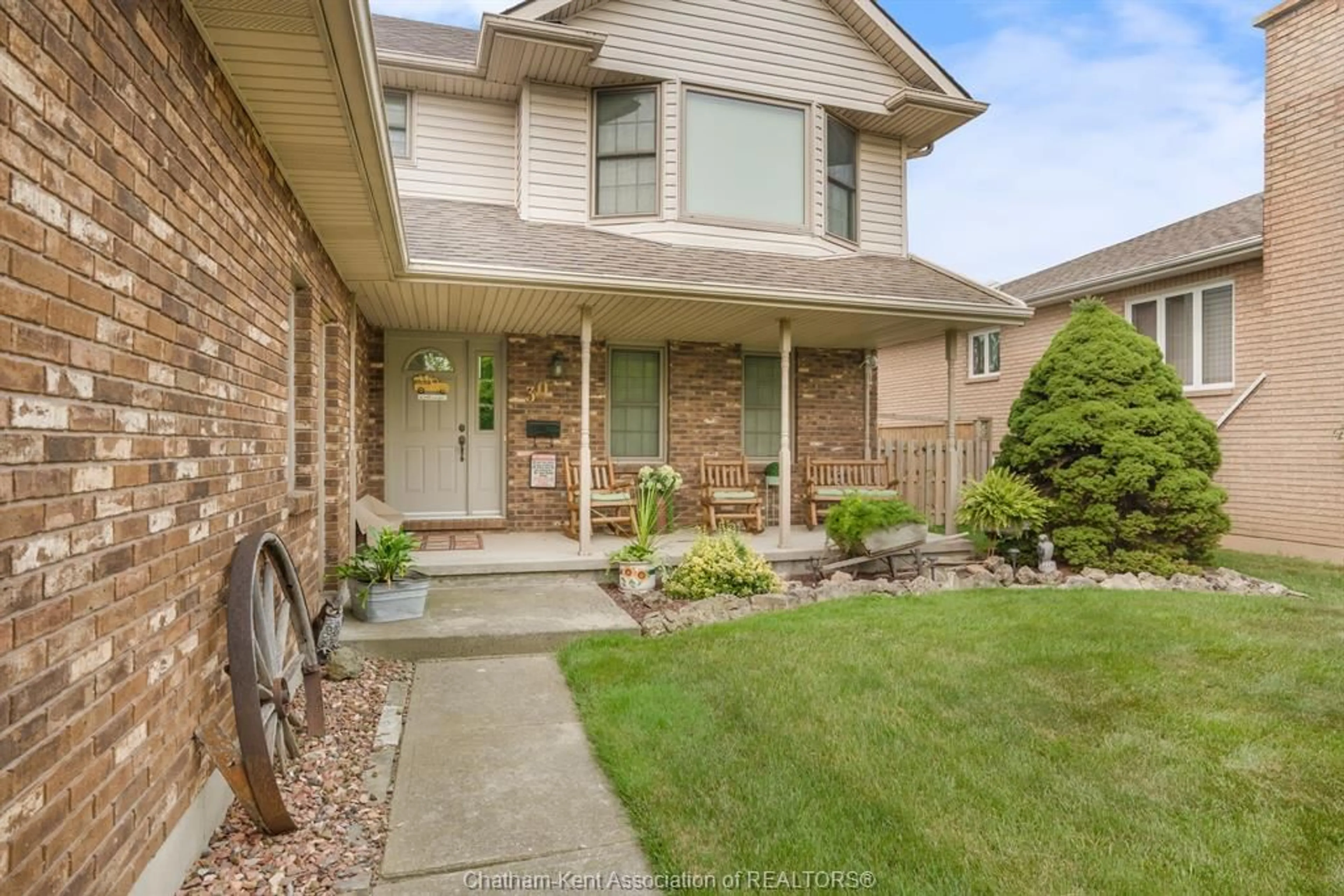 Home with brick exterior material, street for 30 Orangewood Blvd, Chatham Ontario N7L 5H1