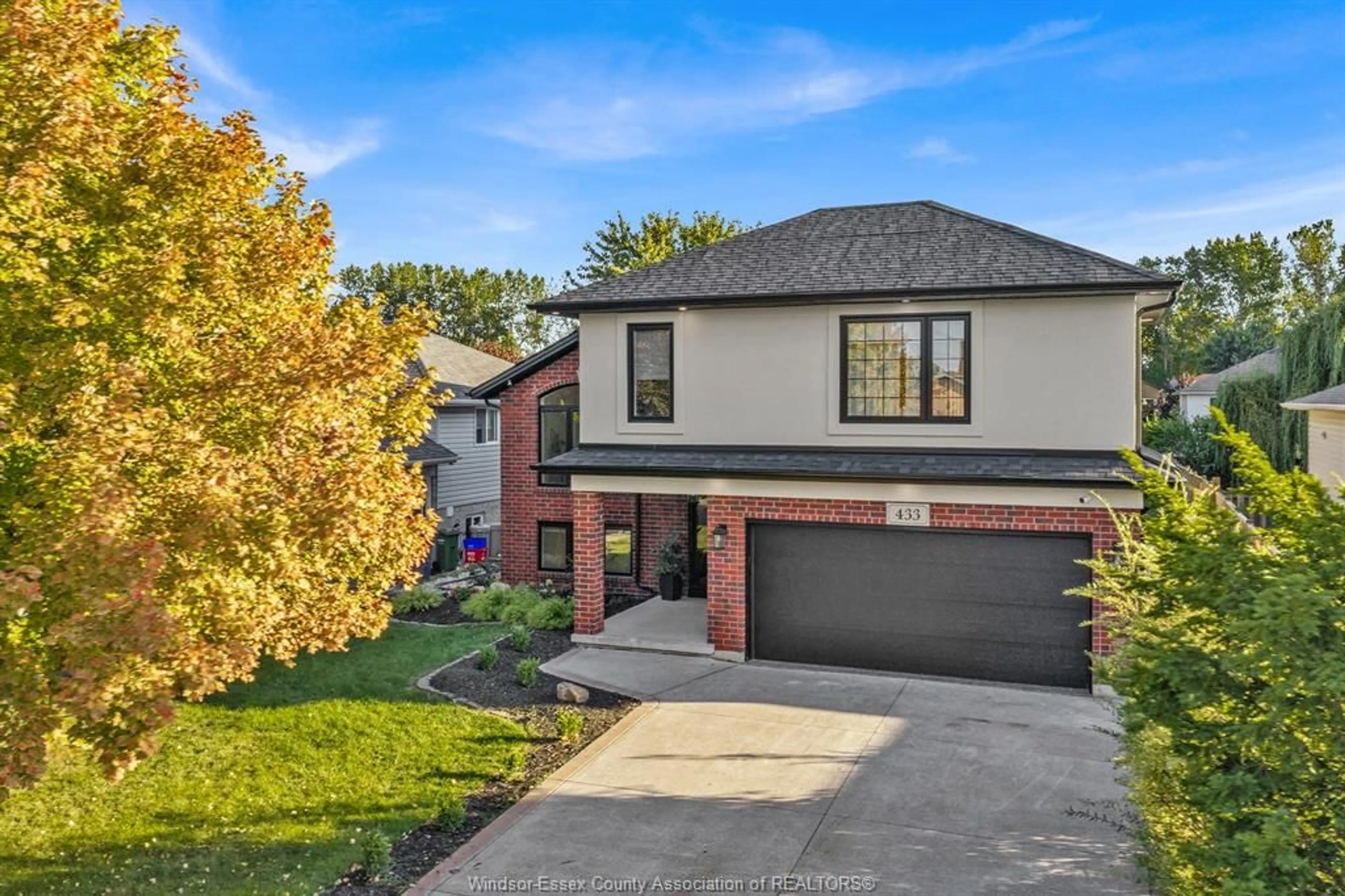 Home with brick exterior material, street for 433 MCLELLAN, Amherstburg Ontario N9V 4C8