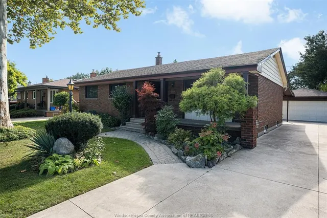 2545 ST. PATRICKS'S Ave, Windsor 4