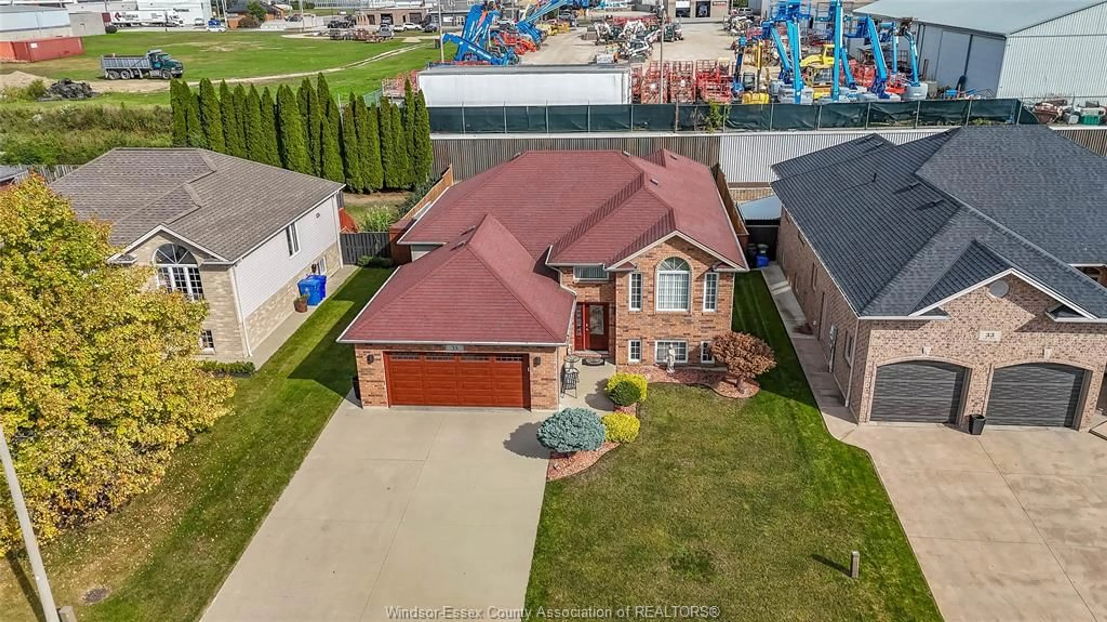 A pic from outside/outdoor area/front of a property/back of a property/a pic from drone, street for 35 SANDY LAKE, Leamington Ontario N8H 5K3