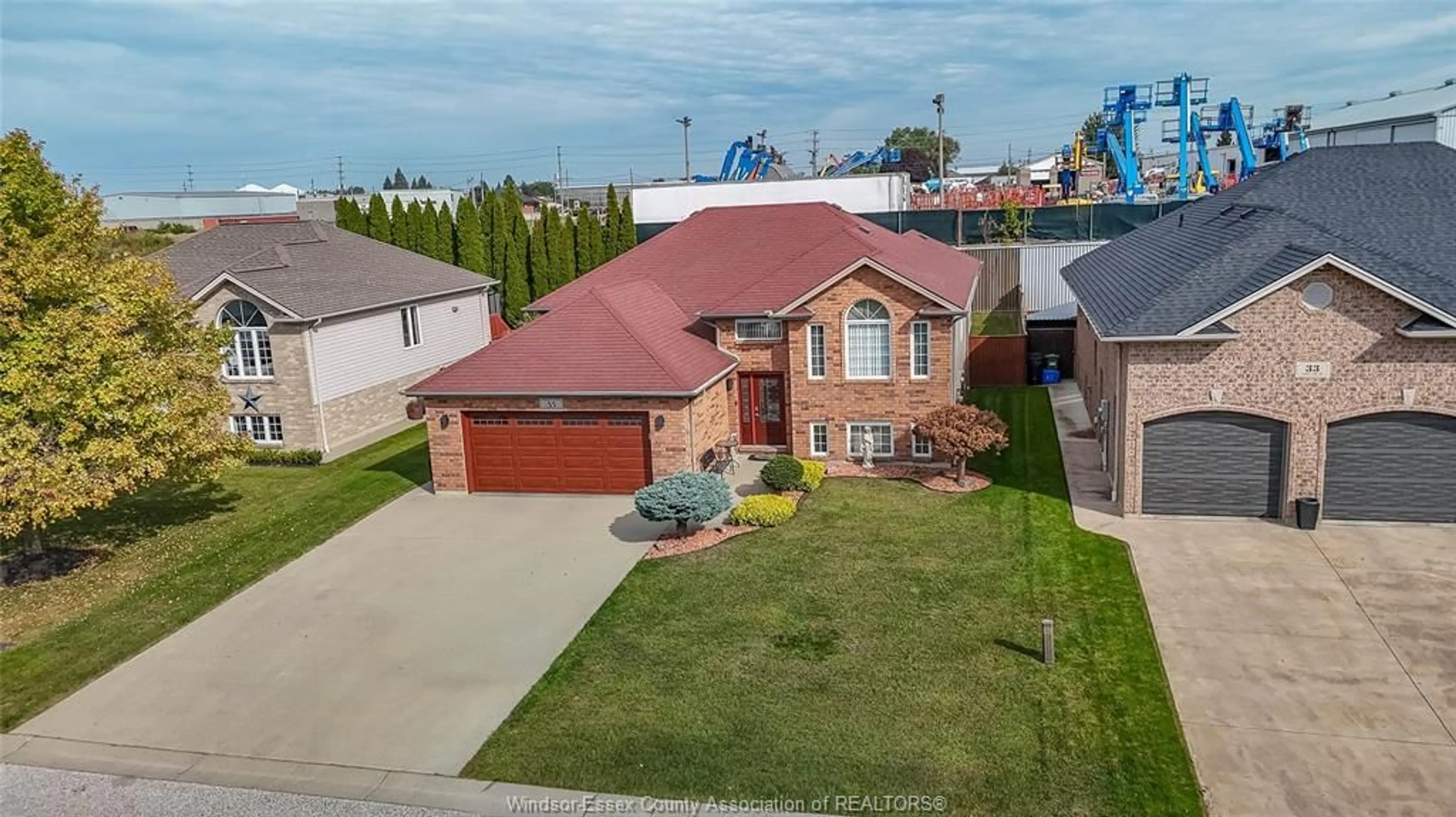 A pic from outside/outdoor area/front of a property/back of a property/a pic from drone, street for 35 SANDY LAKE, Leamington Ontario N8H 5K3