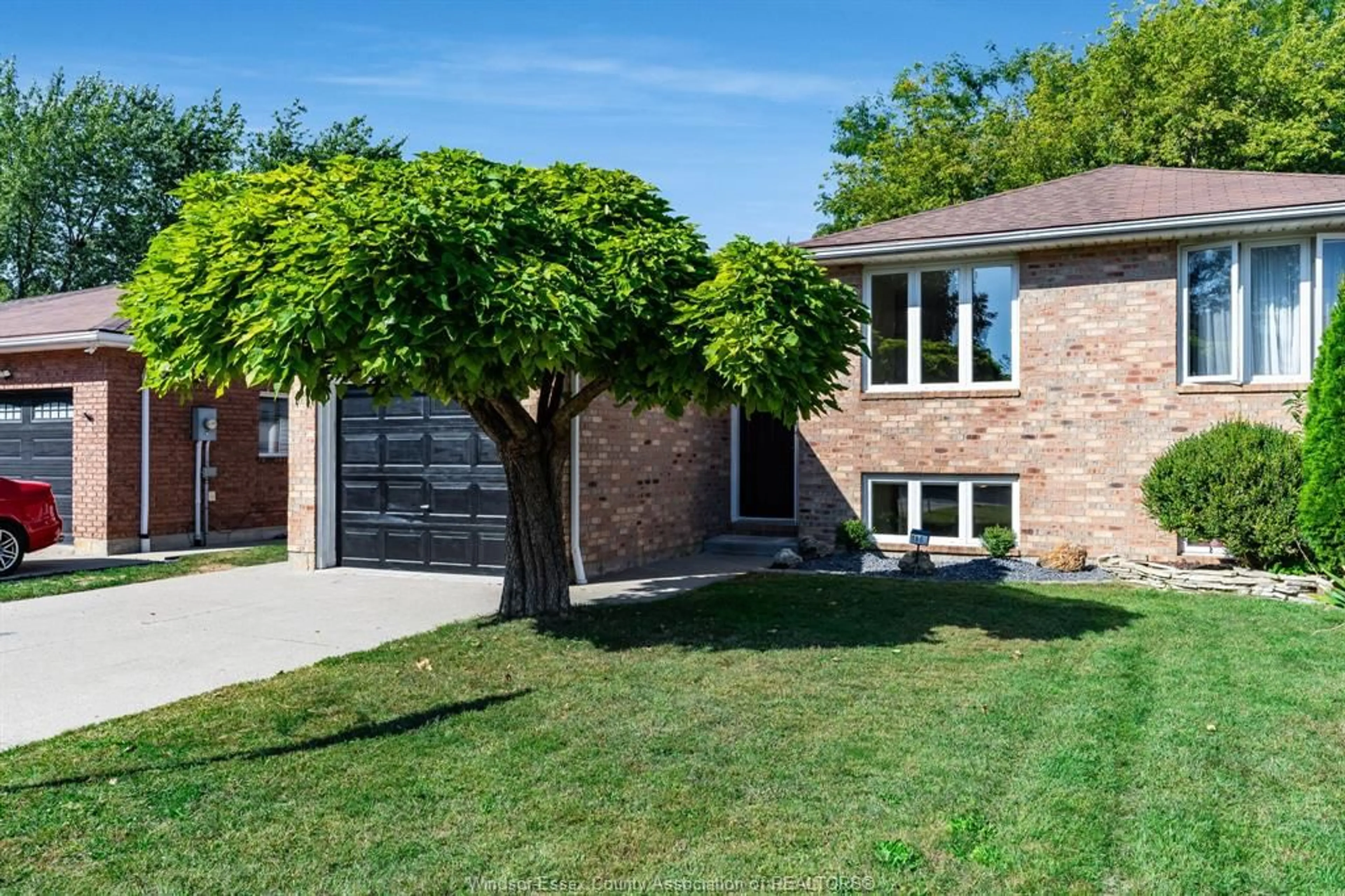 Home with brick exterior material, street for 185 Marlborough St, Leamington Ontario N8H 4S2