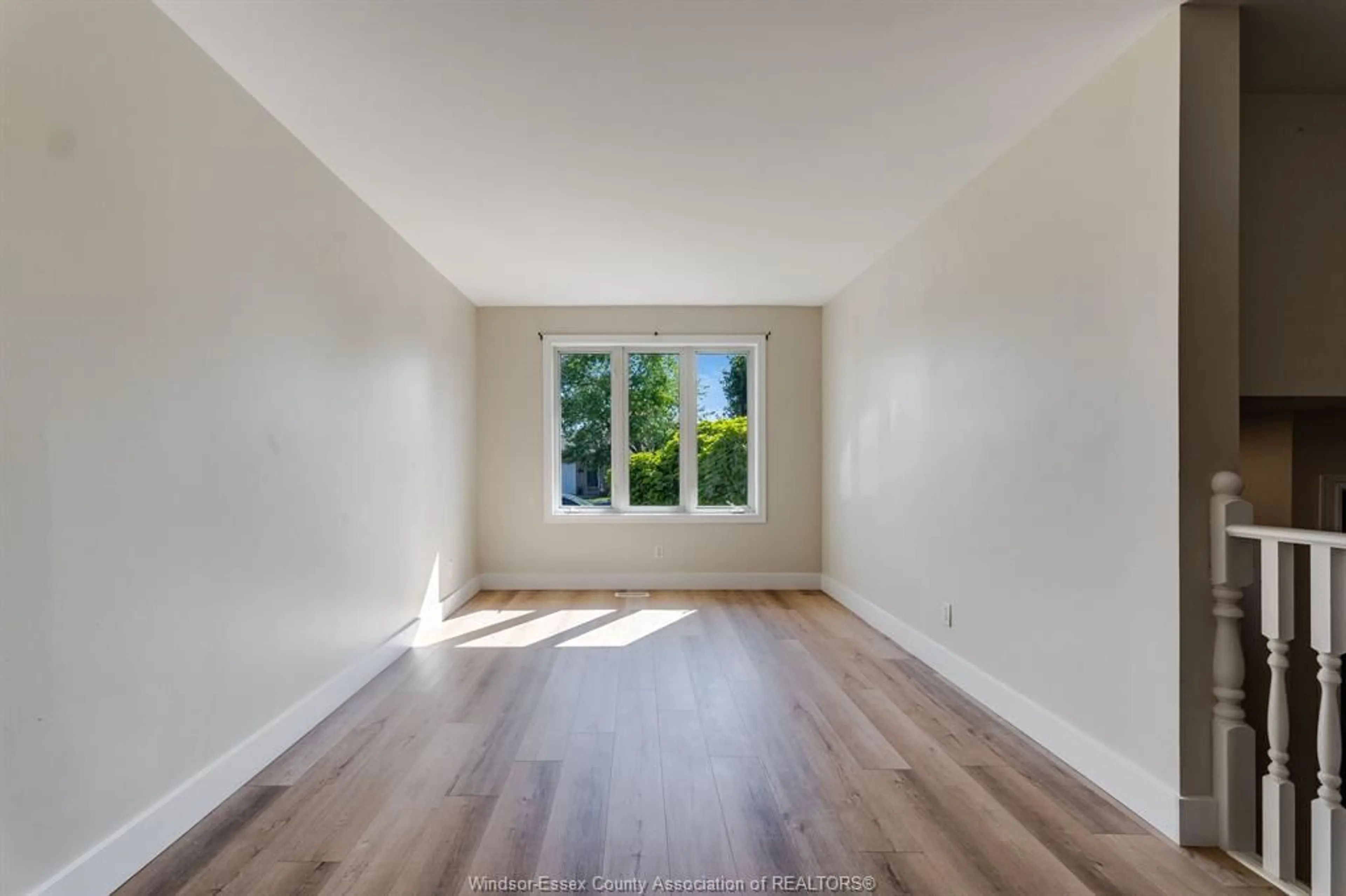 A pic of a room for 185 Marlborough St, Leamington Ontario N8H 4S2