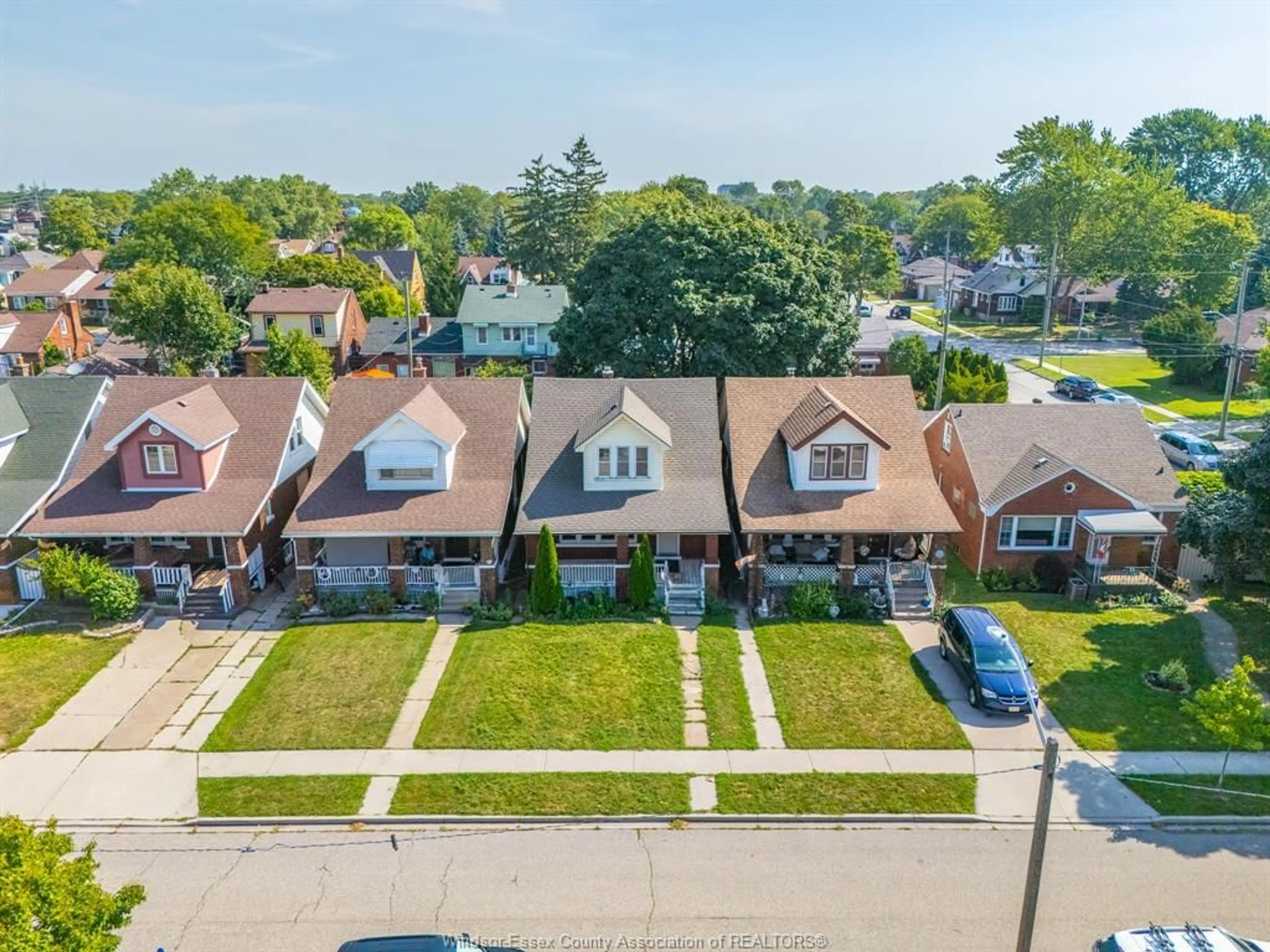 A pic from outside/outdoor area/front of a property/back of a property/a pic from drone, street for 2284 Fraser Ave, Windsor Ontario N8X 3Z7