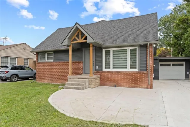 2858 DANDURAND, Windsor 2