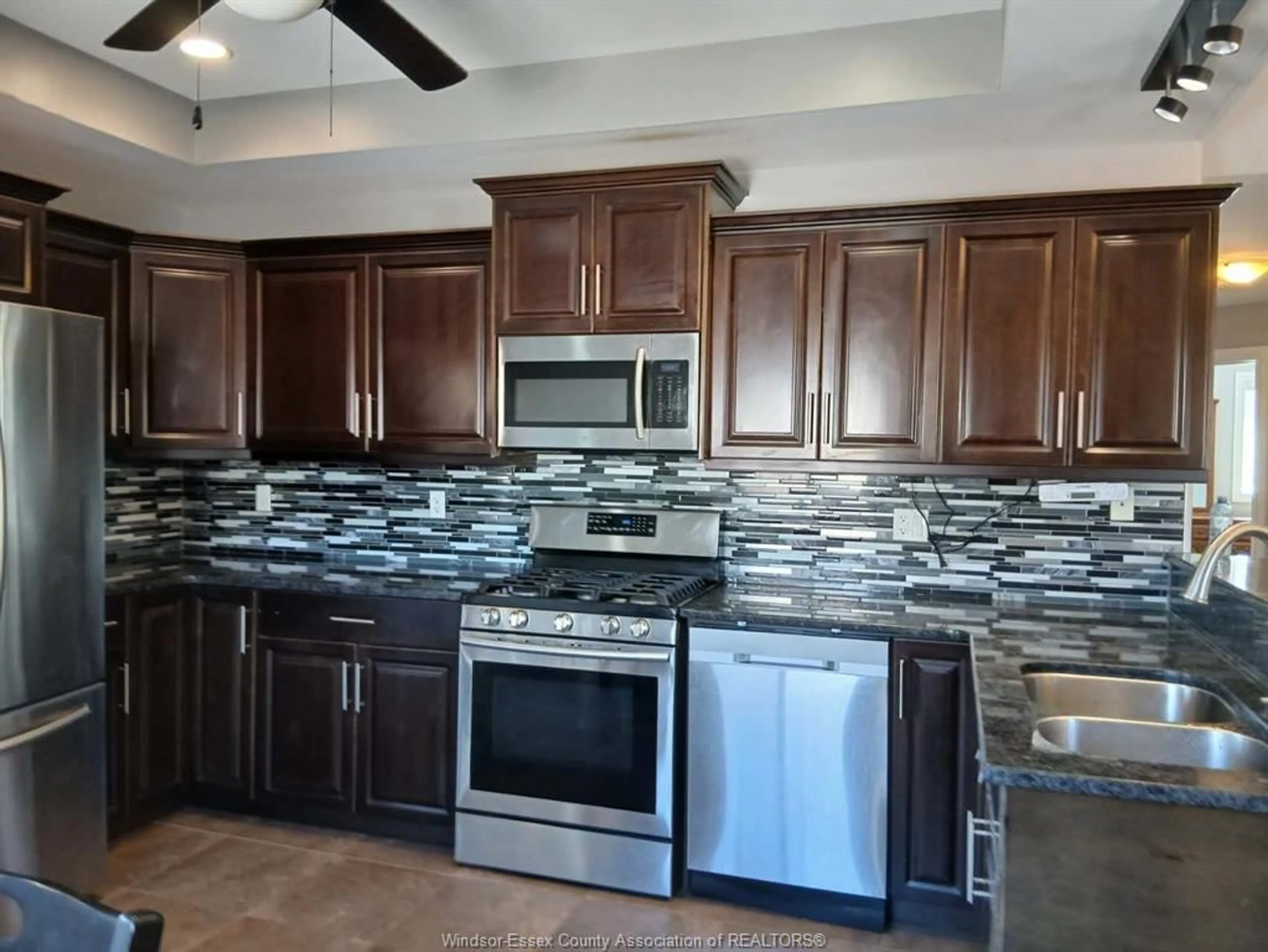 Open concept kitchen, ceramic/tile floor for 1926 MARK Ave, Windsor Ontario N9B 0B9