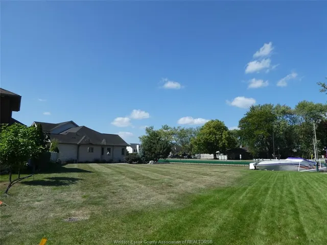 256 MOCERI Cres, Lakeshore 3