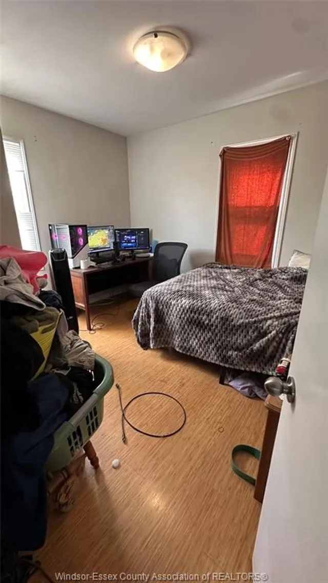 3603 WALKER, Windsor 4