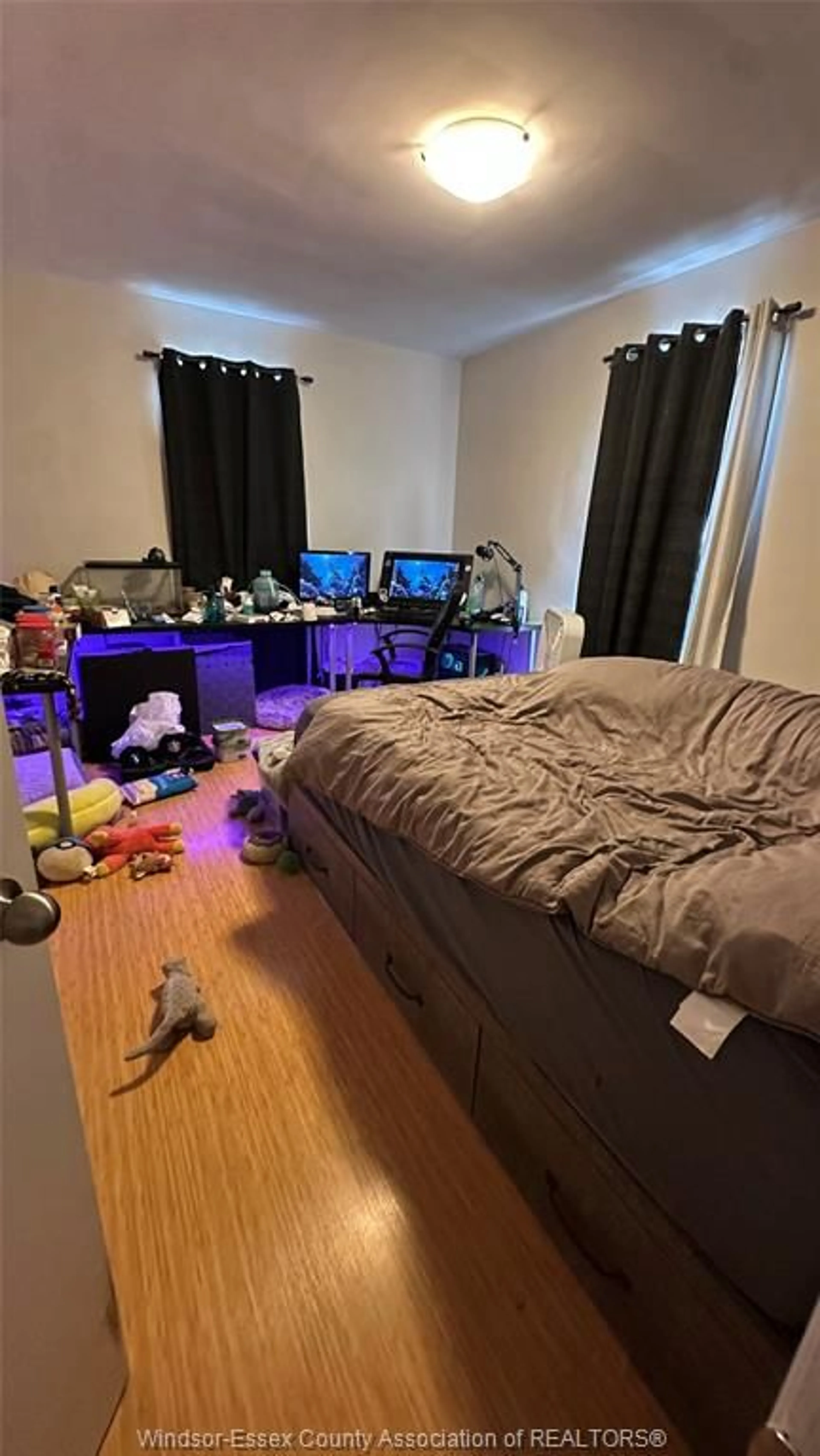 A pic of a room for 3603 WALKER, Windsor Ontario N8W 3S6