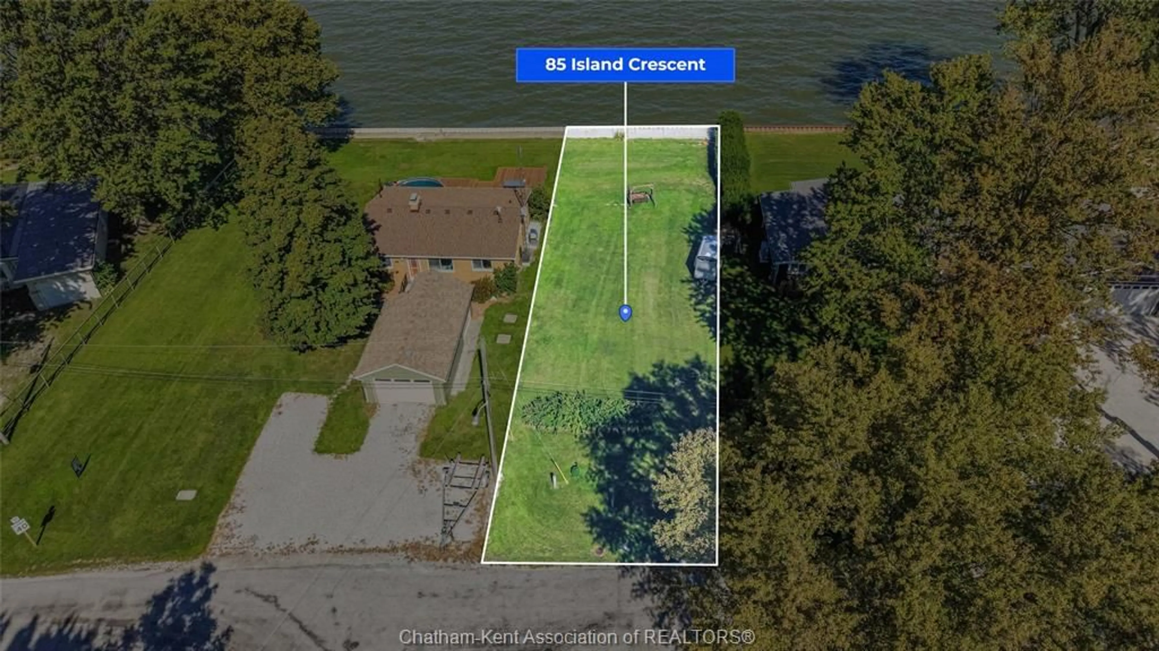 A pic from outside/outdoor area/front of a property/back of a property/a pic from drone, water/lake/river/ocean view for 85 ISLAND Cres, Lighthouse Cove Ontario N0P 2L0