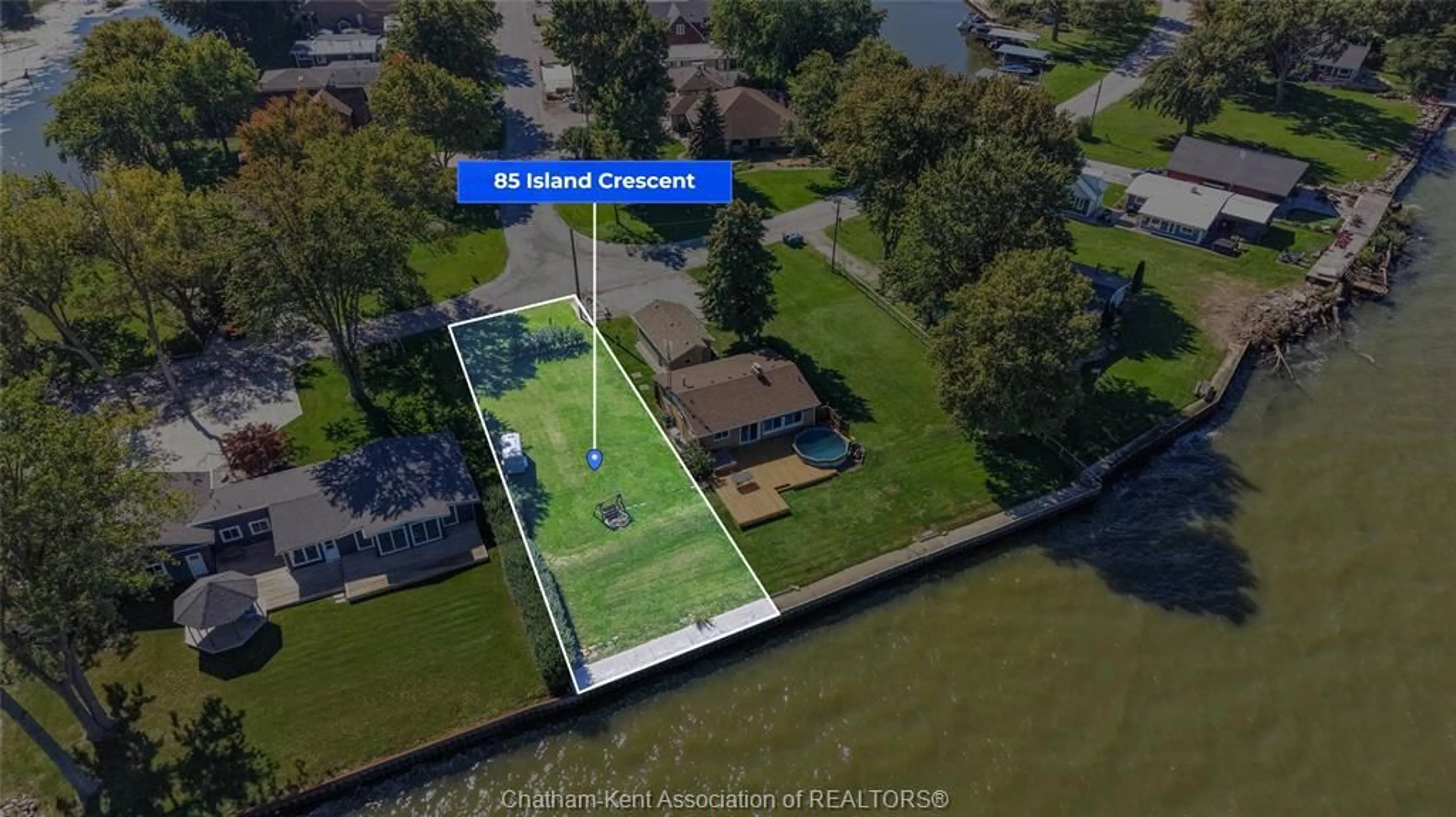A pic from outside/outdoor area/front of a property/back of a property/a pic from drone, water/lake/river/ocean view for 85 ISLAND Cres, Lighthouse Cove Ontario N0P 2L0