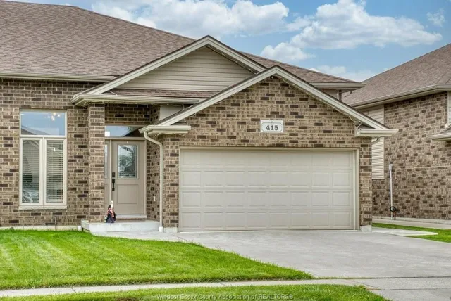 415 ROSEWOOD Dr, Lakeshore 2
