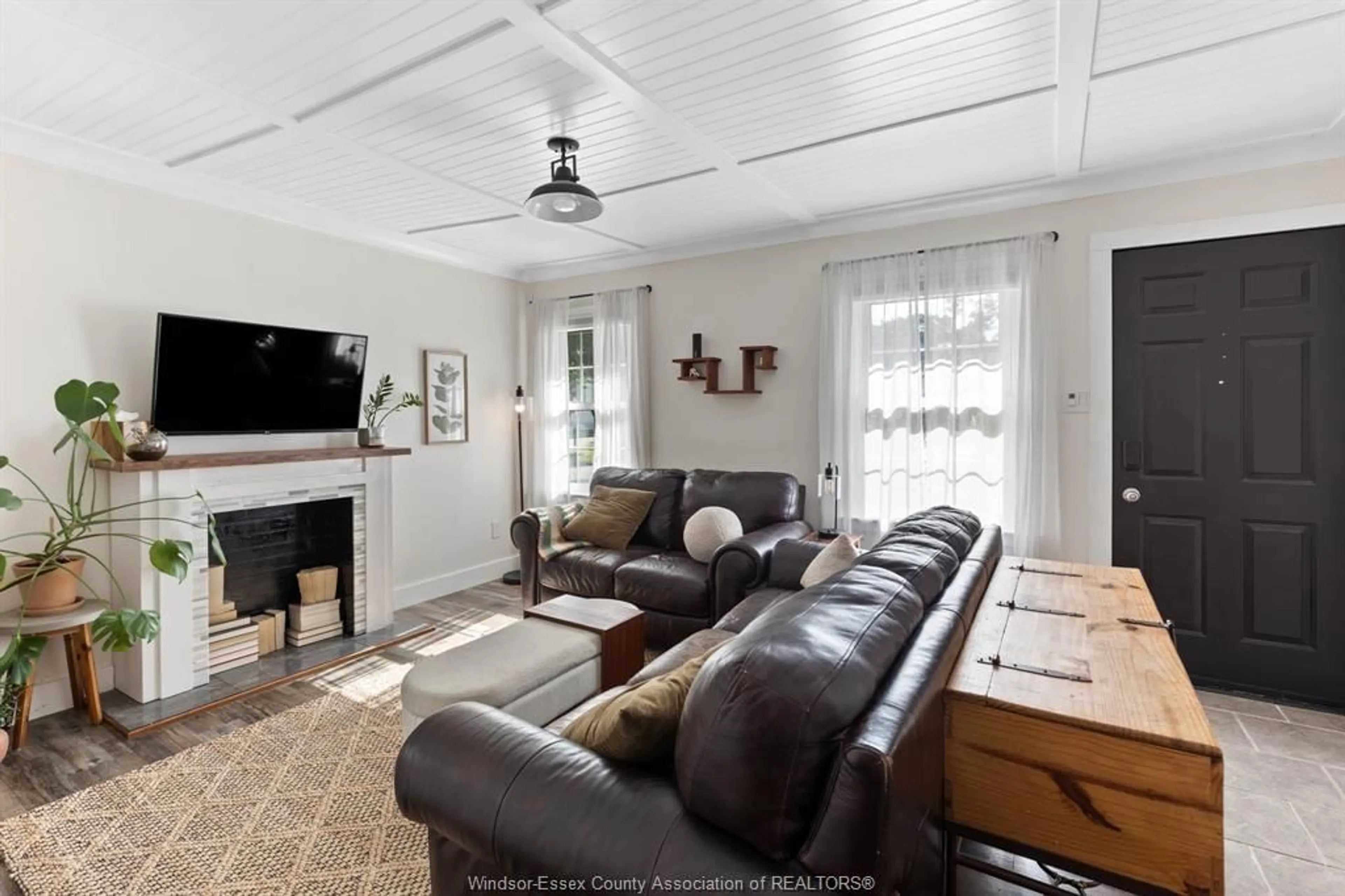 Living room with furniture, unknown for 1734 WESTCOTT, Windsor Ontario N8Y 4C9