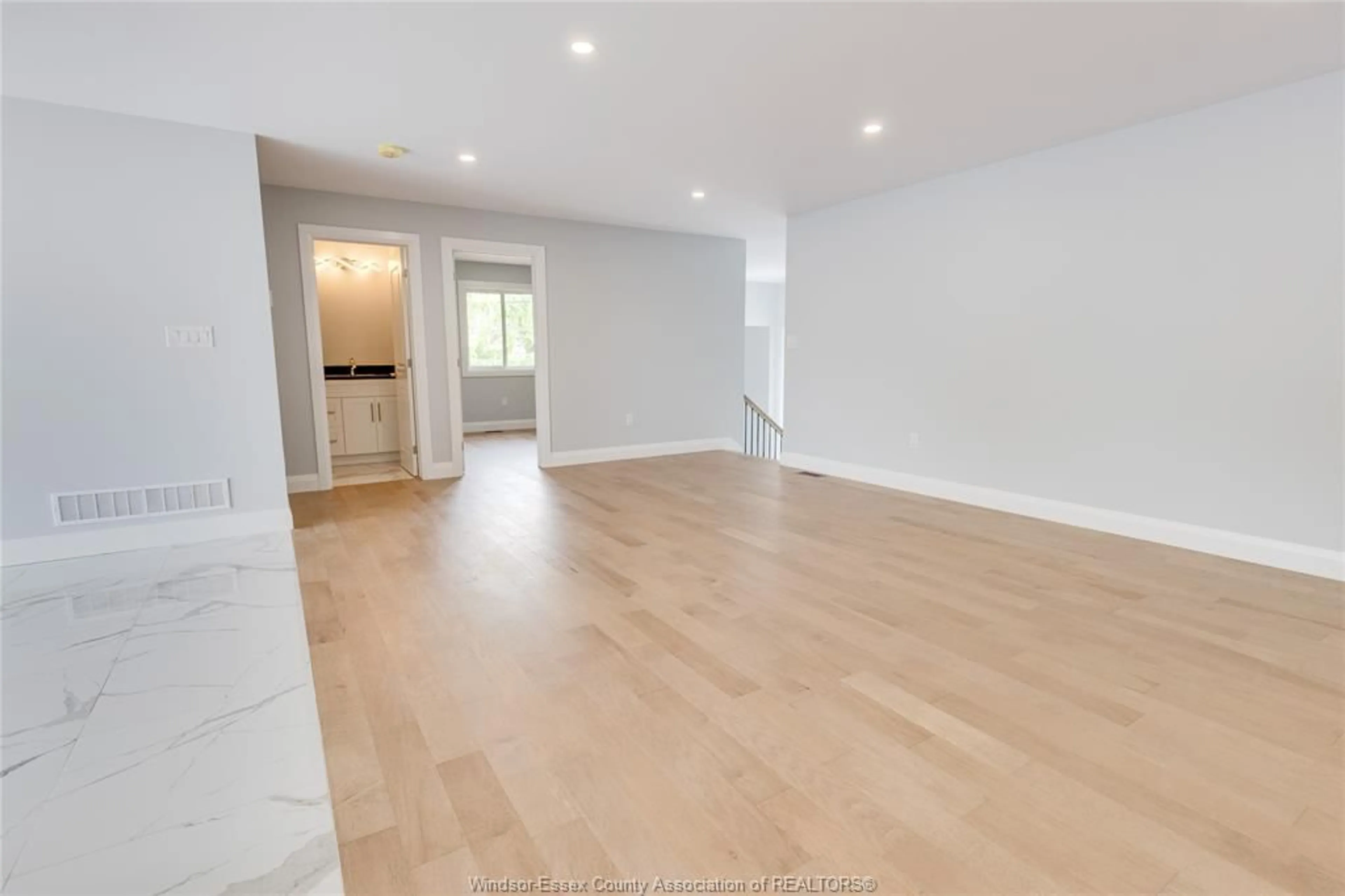 A pic of a room for 130 ANGELO Ave, LaSalle Ontario N9J 0E5