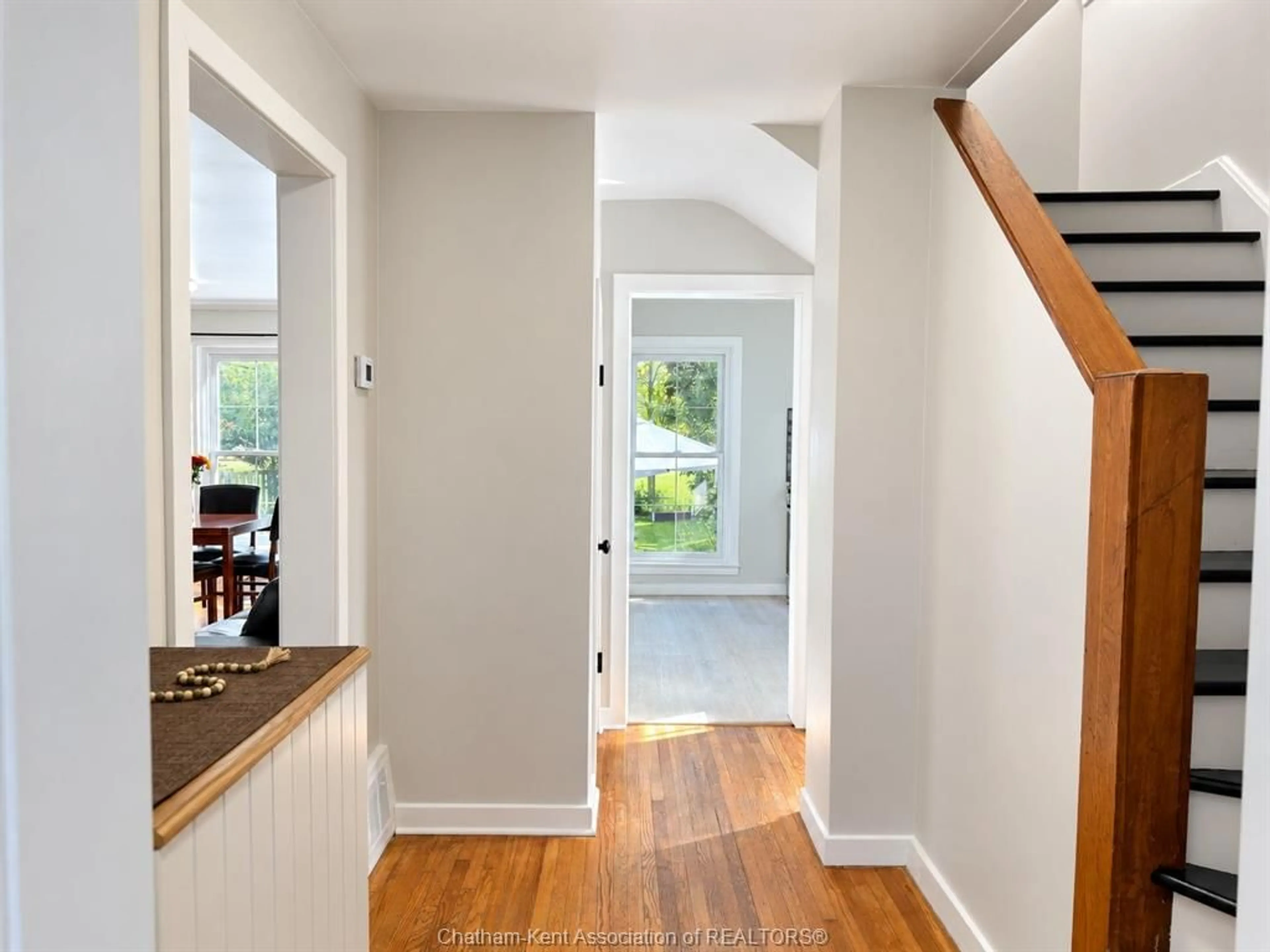 Indoor entryway for 22 Dovercourt St, Chatham Ontario N7L 2E7