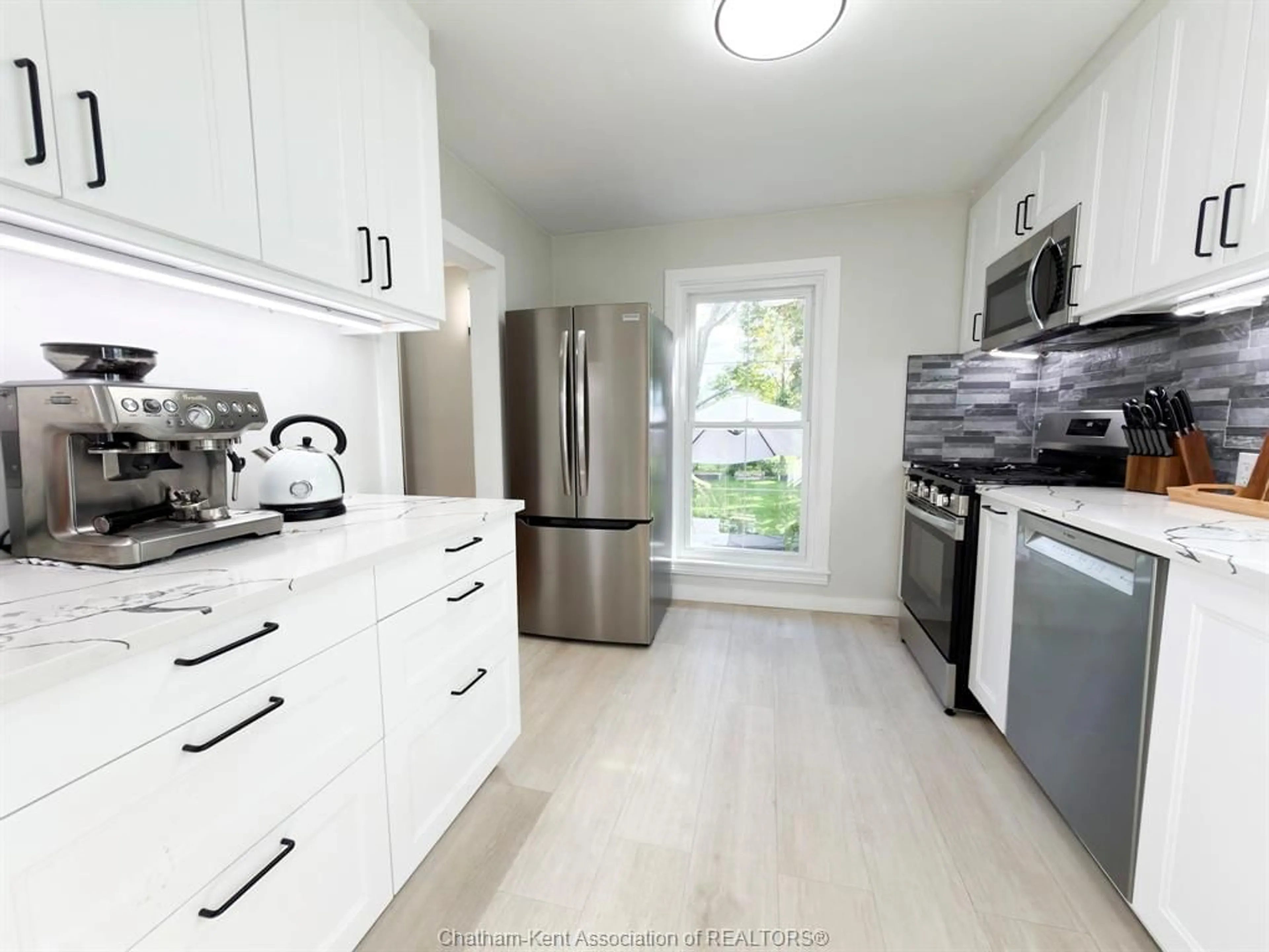Unknown for 22 Dovercourt St, Chatham Ontario N7L 2E7