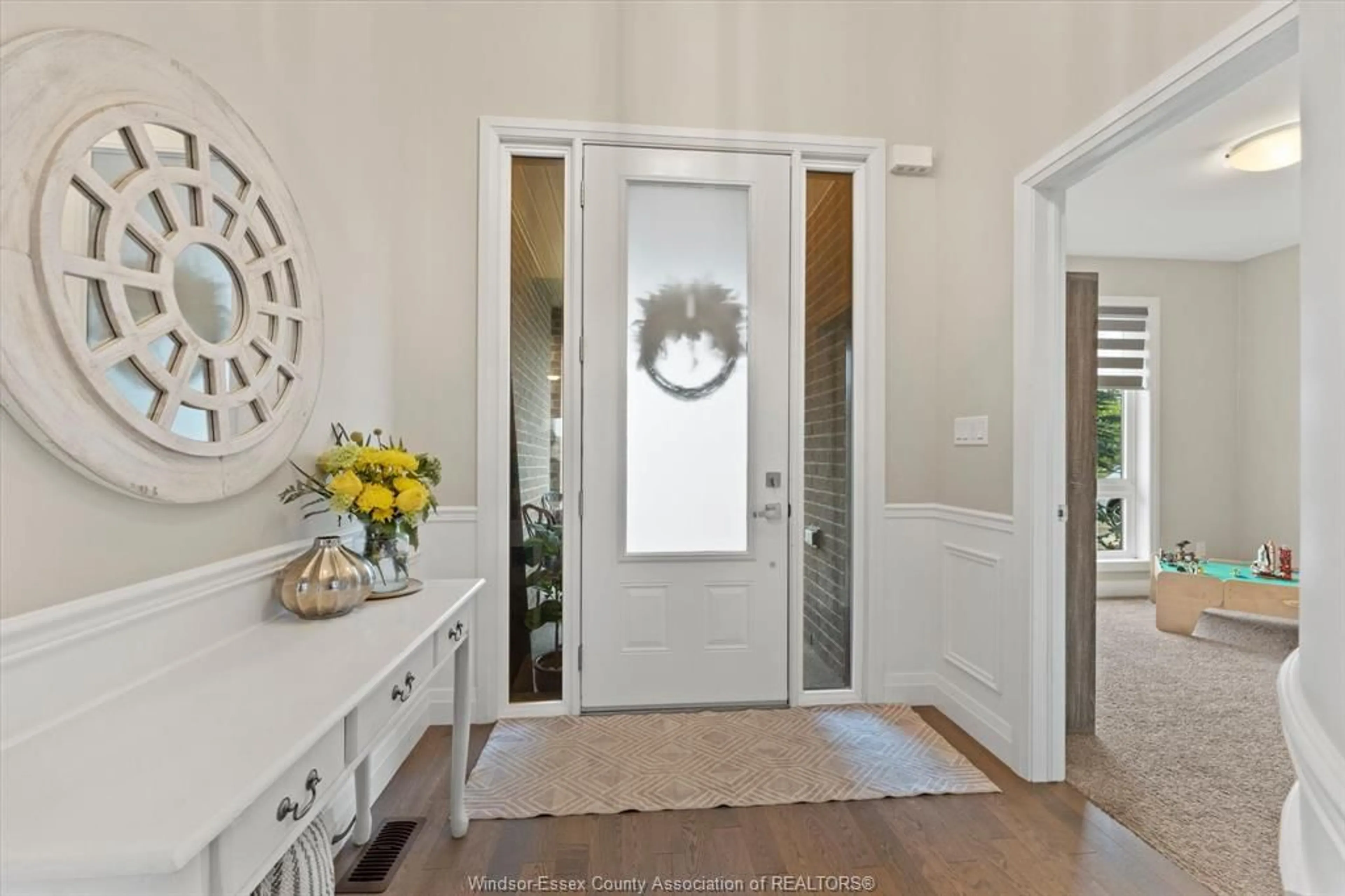 Indoor entryway for 209 MULLEN Cres, Amherstburg Ontario N9V 4C8