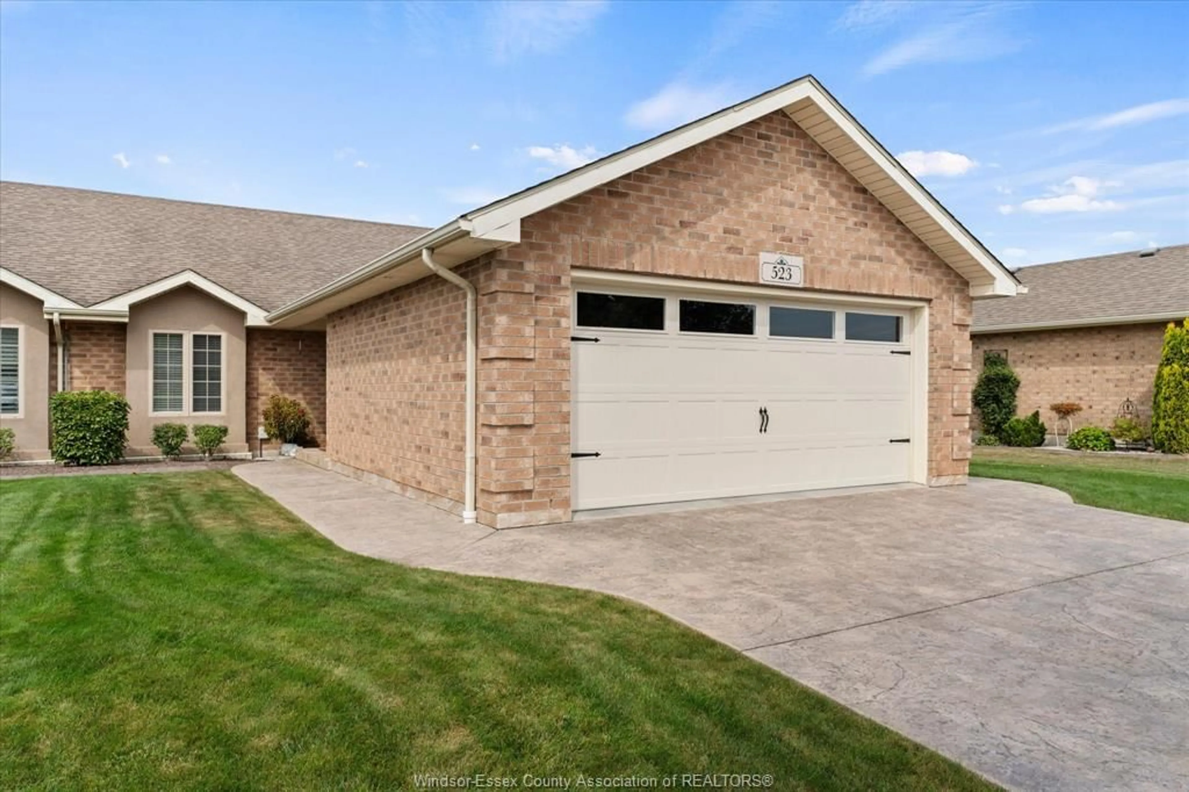 Home with brick exterior material, street for 523 GOLFVIEW, Amherstburg Ontario N9V 2Y9