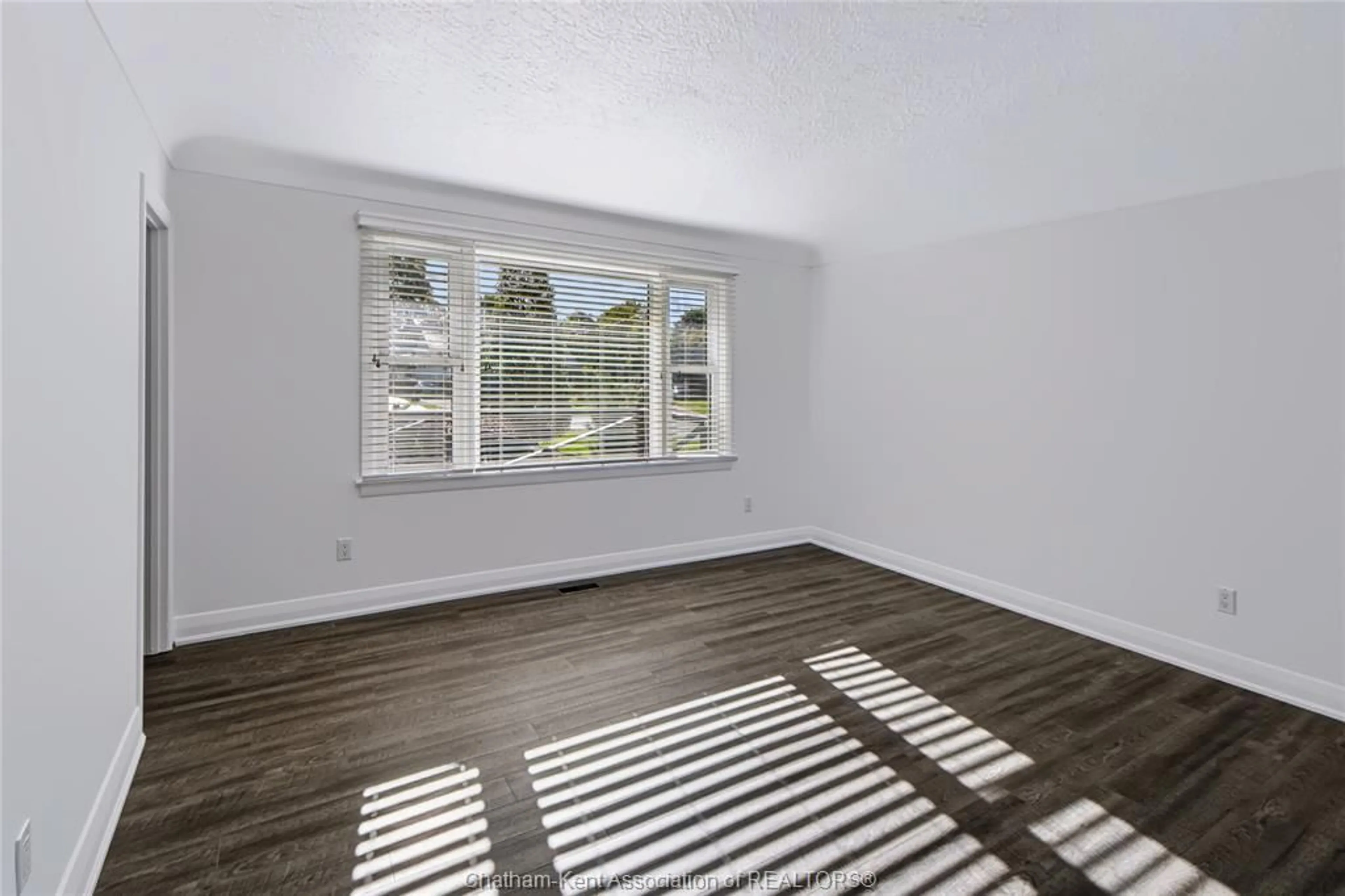 A pic of a room for 81 Devon Rd, Chatham Ontario N7L 3T7