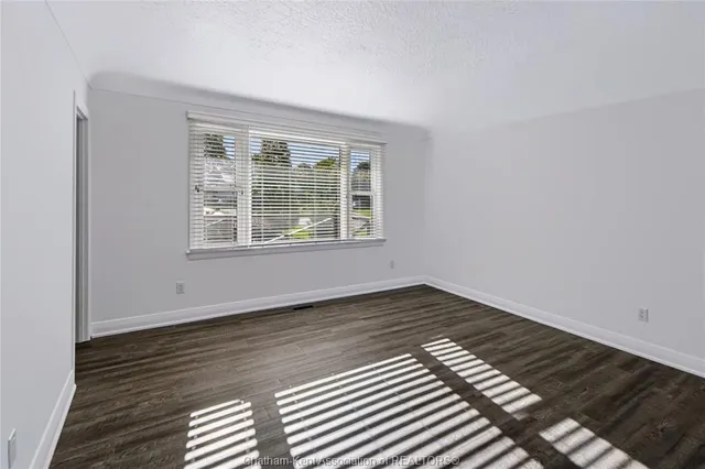 81 Devon Rd, Chatham 4