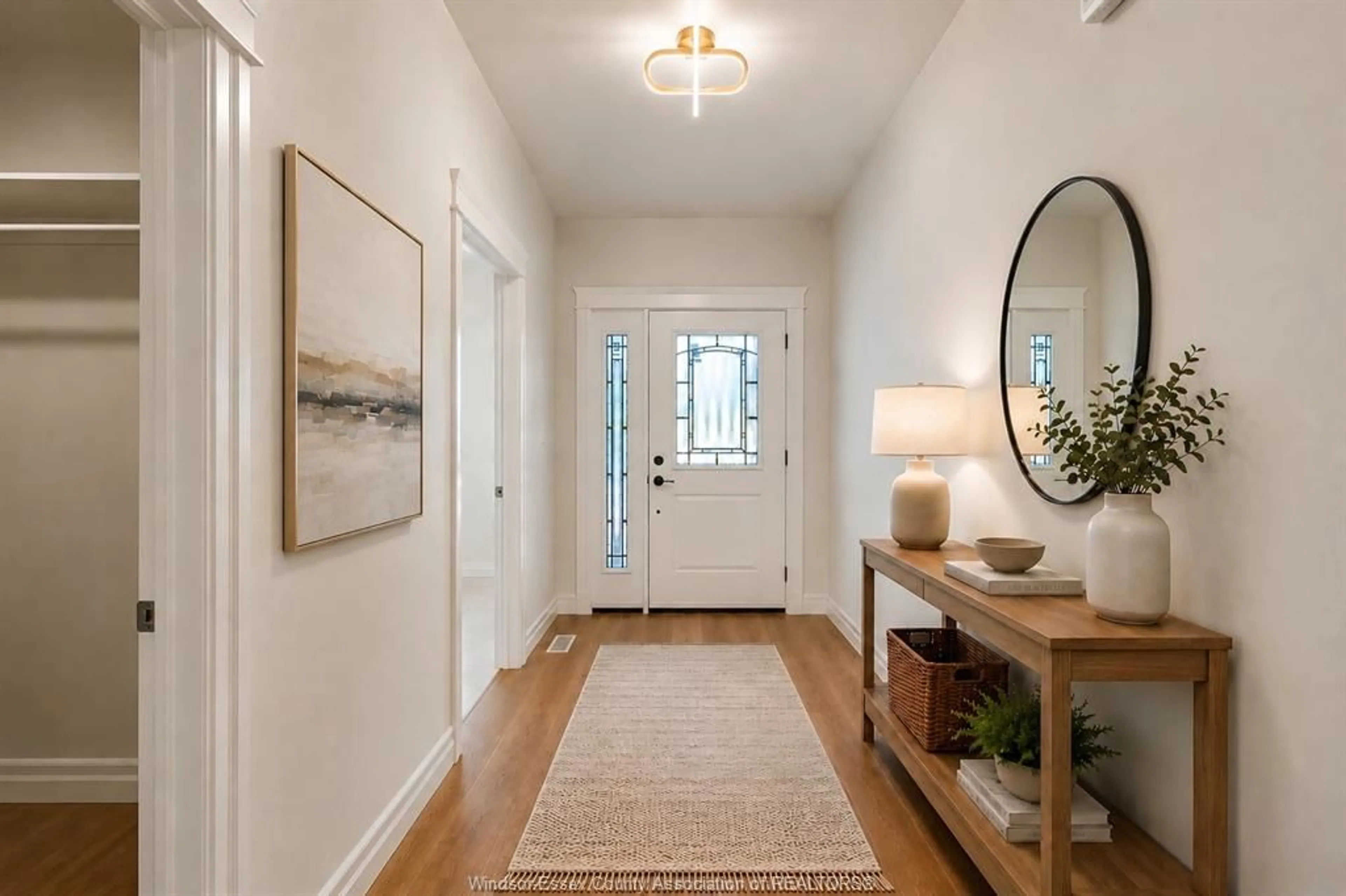 Indoor entryway for 3148 TULLIO Dr, LaSalle Ontario N9H 1H3
