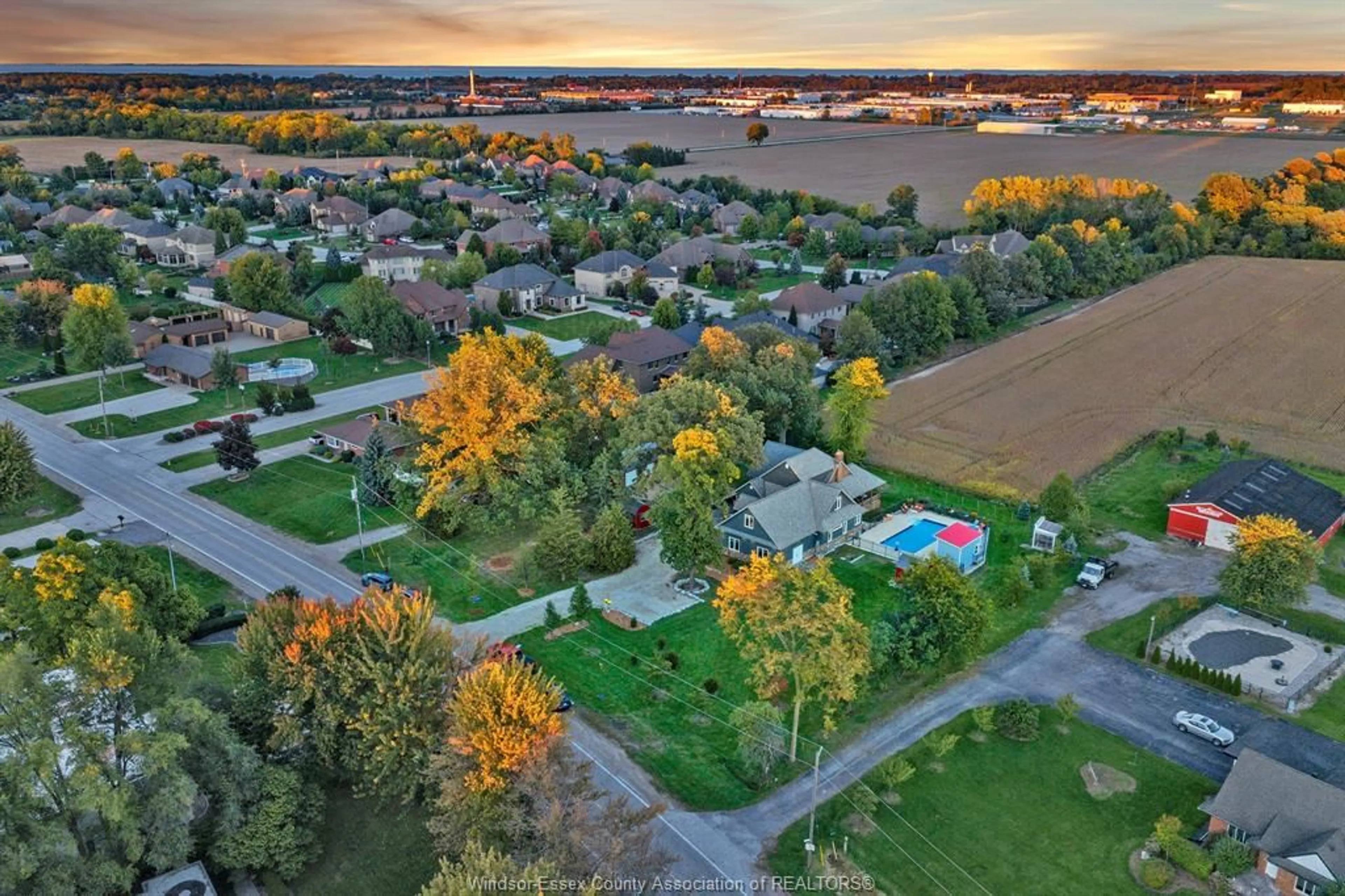 A pic from outside/outdoor area/front of a property/back of a property/a pic from drone, water/lake/river/ocean view for 414 ELMSTEAD, Lakeshore Ontario N8N 2L9