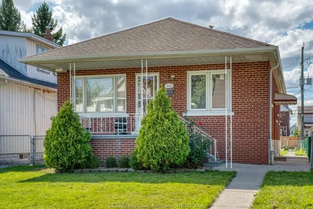 969 LANGLOIS, Windsor 2
