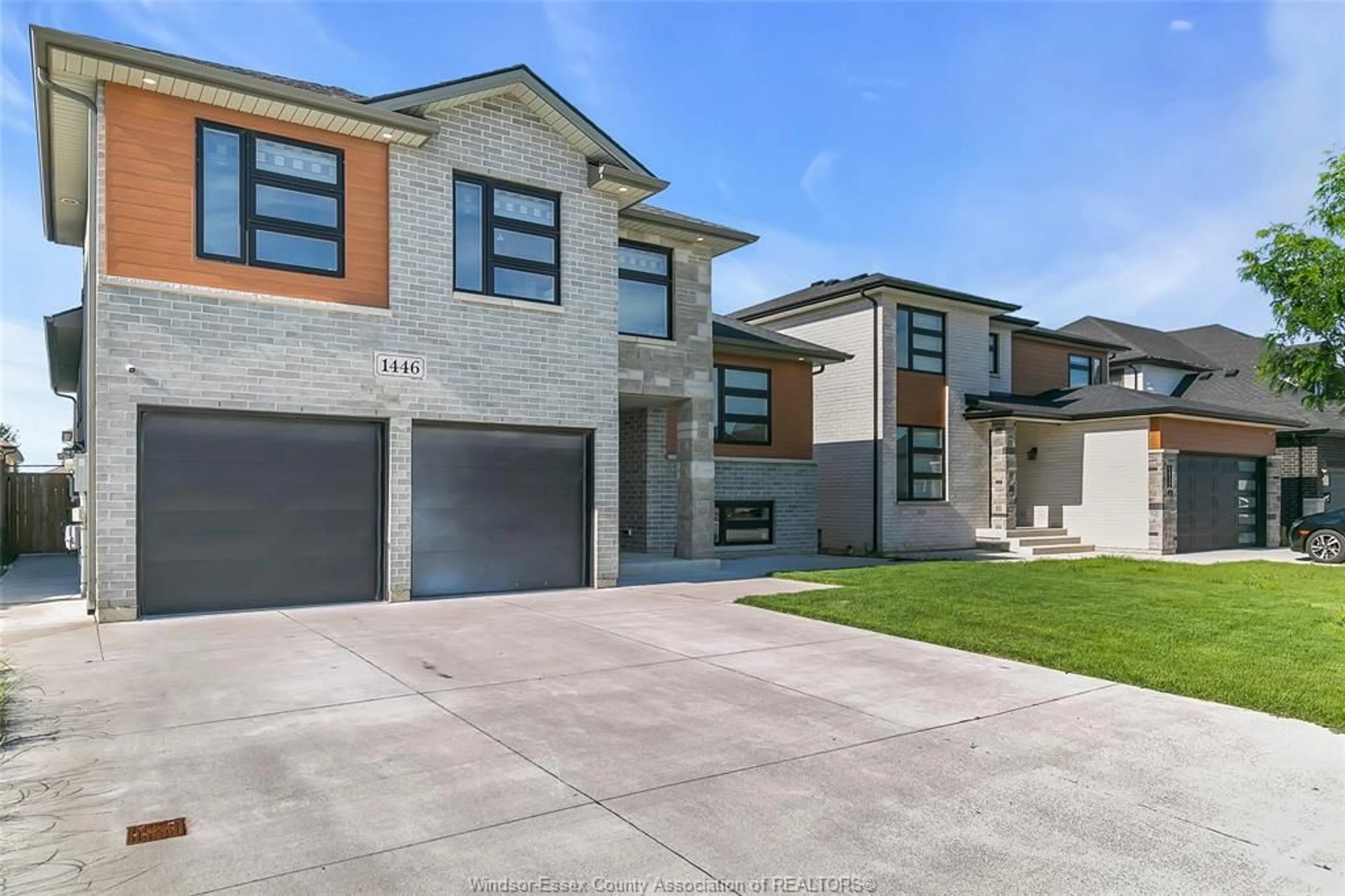 Home with brick exterior material, street for 1446 ROCKPORT St, Windsor Ontario N9G 0B5