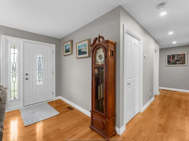 124 Allison Ave, Essex 3
