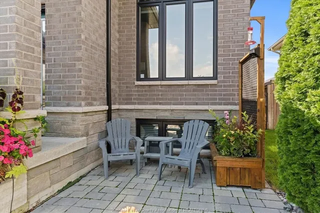 120 GOLFVIEW Dr, Kingsville 5