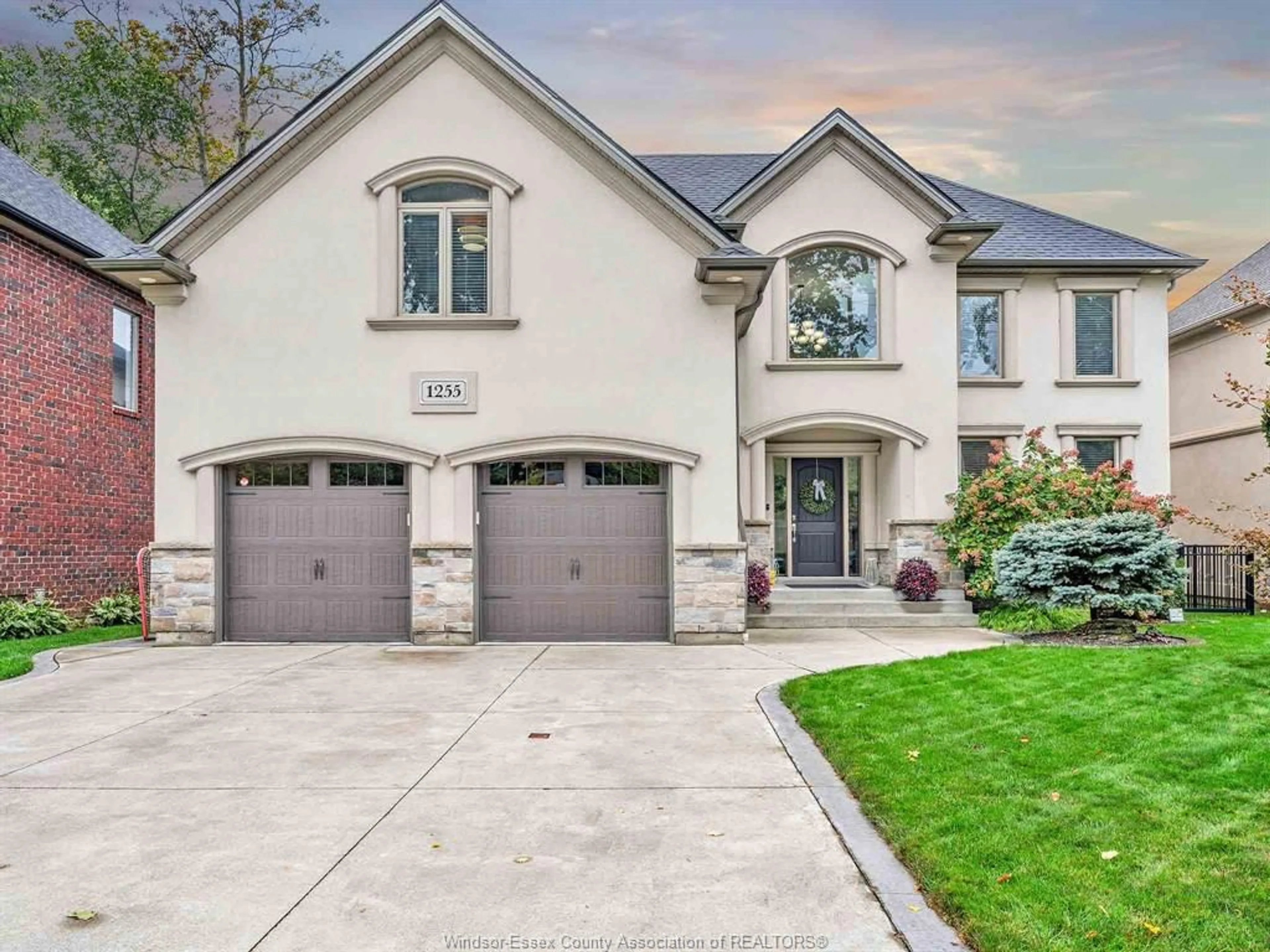 Home with brick exterior material, street for 1255 MAPLE, LaSalle Ontario N9J 3Y6