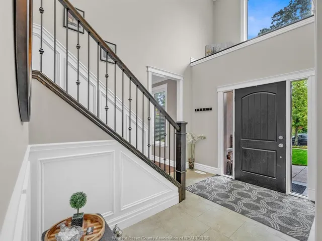 1255 MAPLE, LaSalle 3