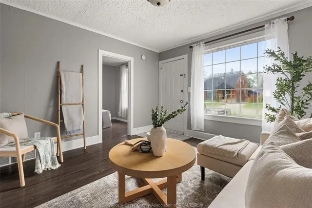 1028 REEDMERE RD, Windsor 5