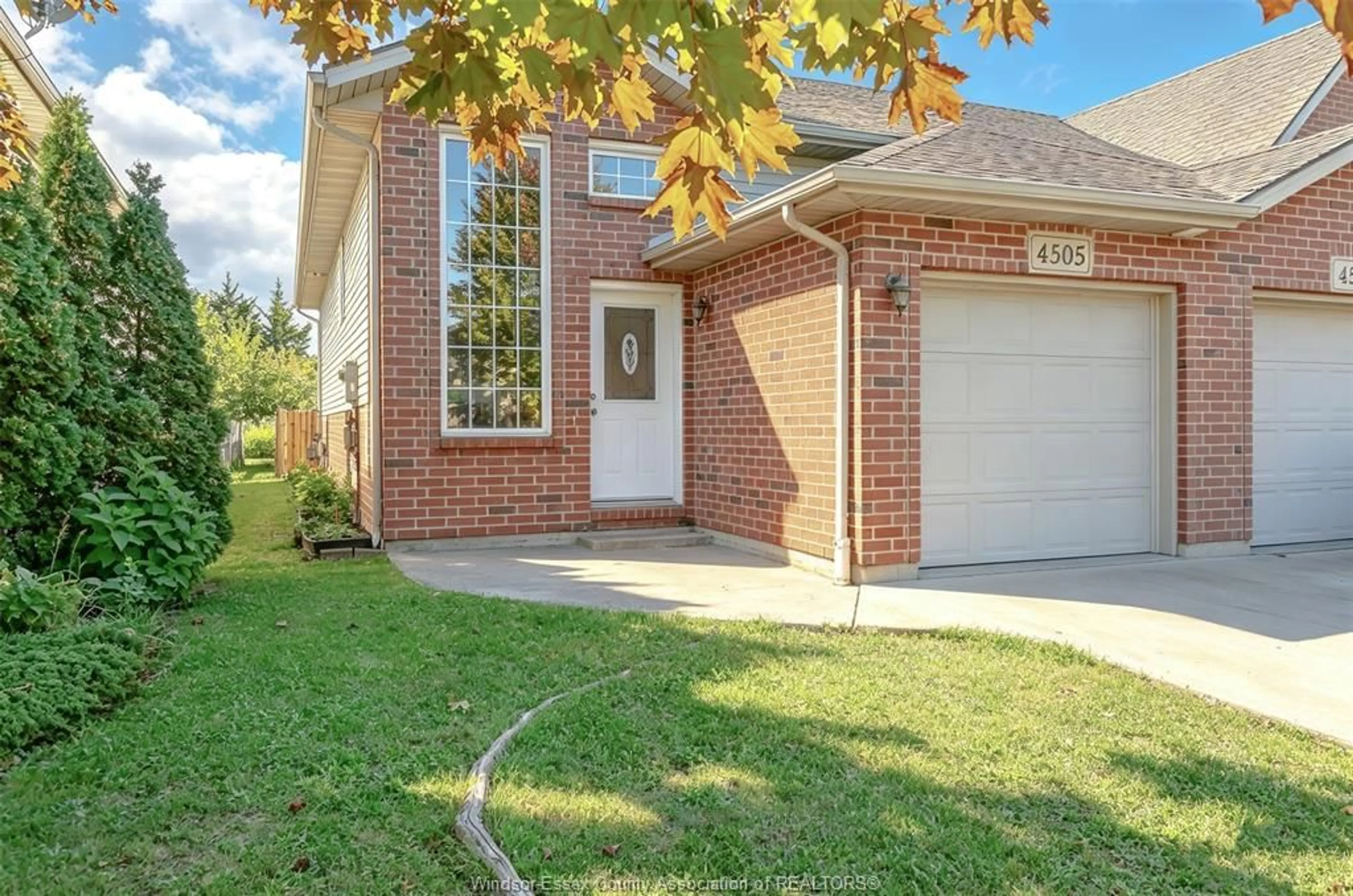 Home with brick exterior material, street for 4505 TUMBLEWEED, Windsor Ontario N9G 3C2