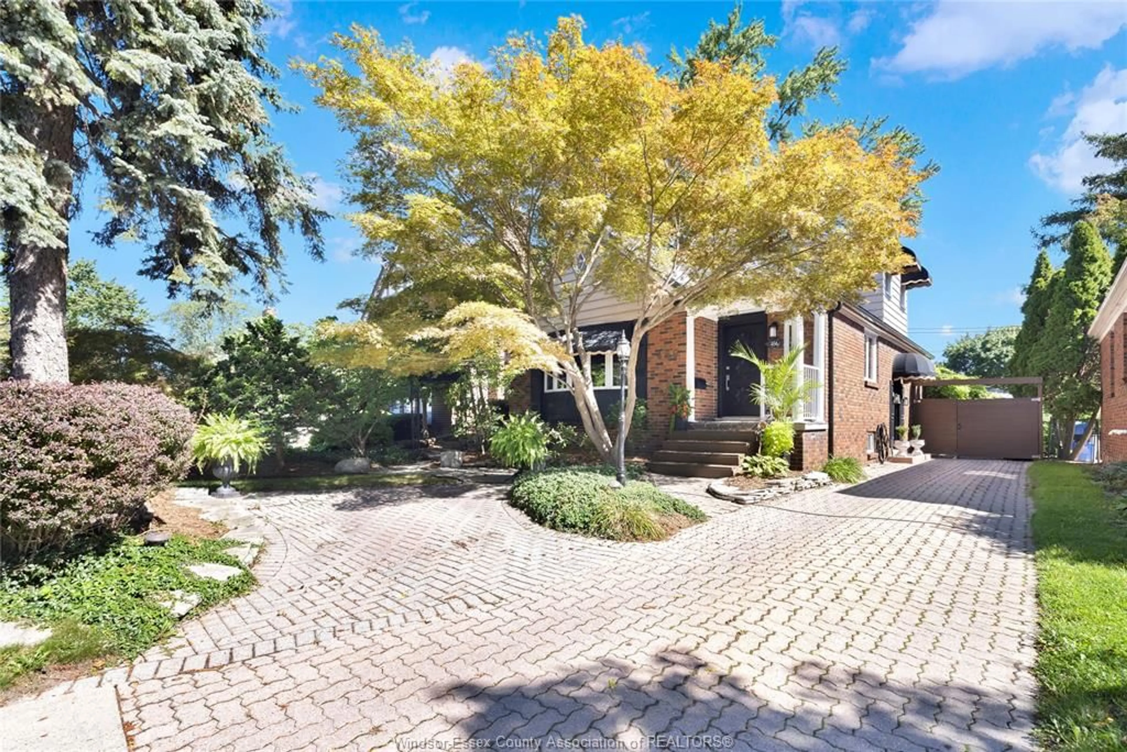Unknown for 466 MATTHEW BRADY, Windsor Ontario N8S 3J6