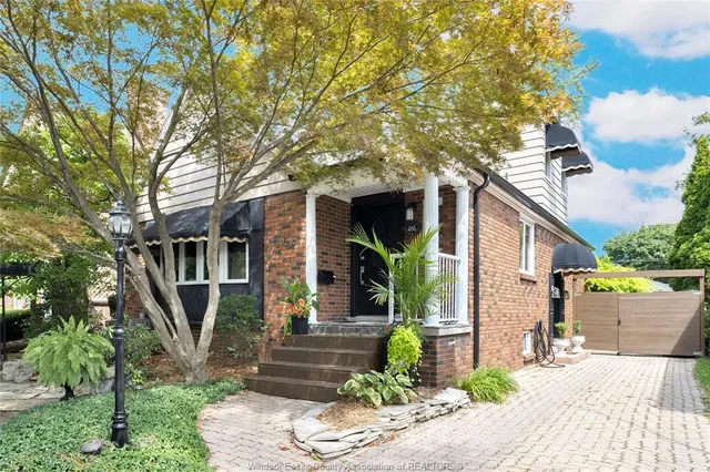 466 MATTHEW BRADY, Windsor 3