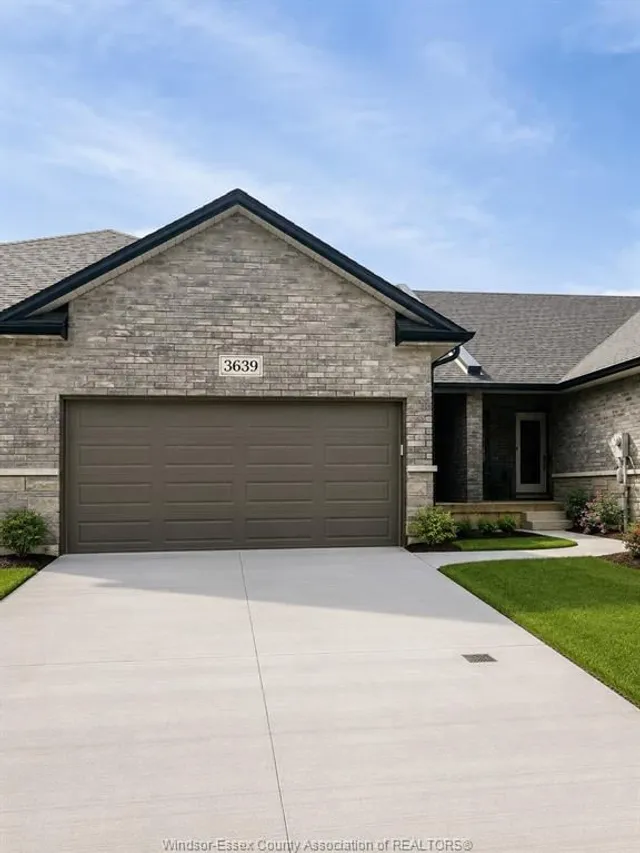 3639 HALLEE, Windsor 1