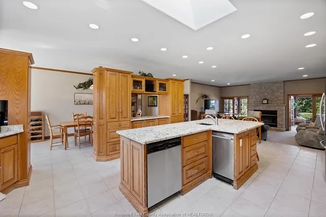 931 EAST RUSCOM RIVER Rd, St. Joachim 5