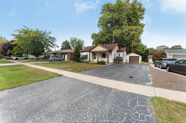 171 MAPLE, LaSalle 4