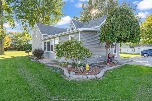 9258 9th Concession Rd, Amherstburg 3