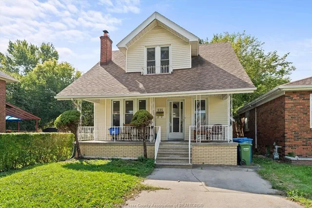 535 RANDOLPH Ave, Windsor 2